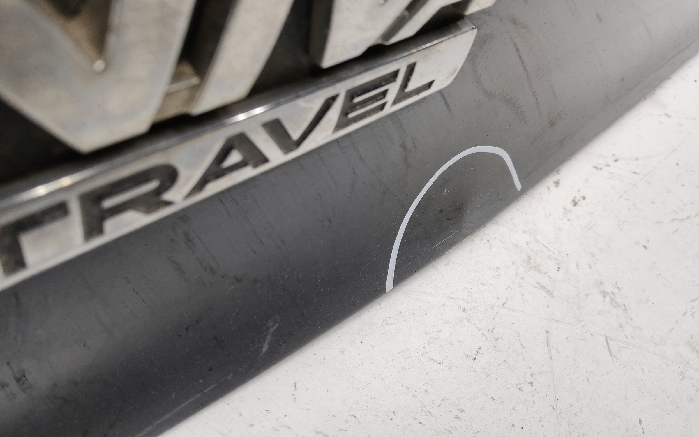 Крышка багажника Chevrolet Niva