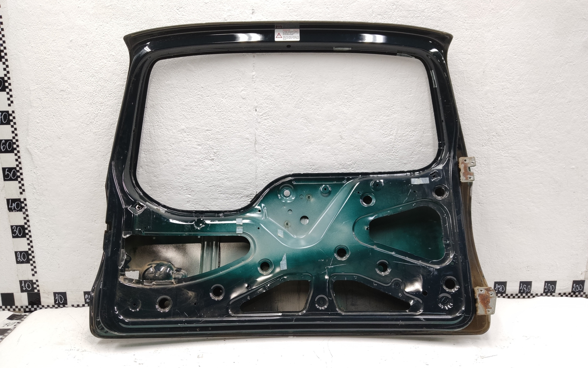 Крышка багажника Chevrolet Niva