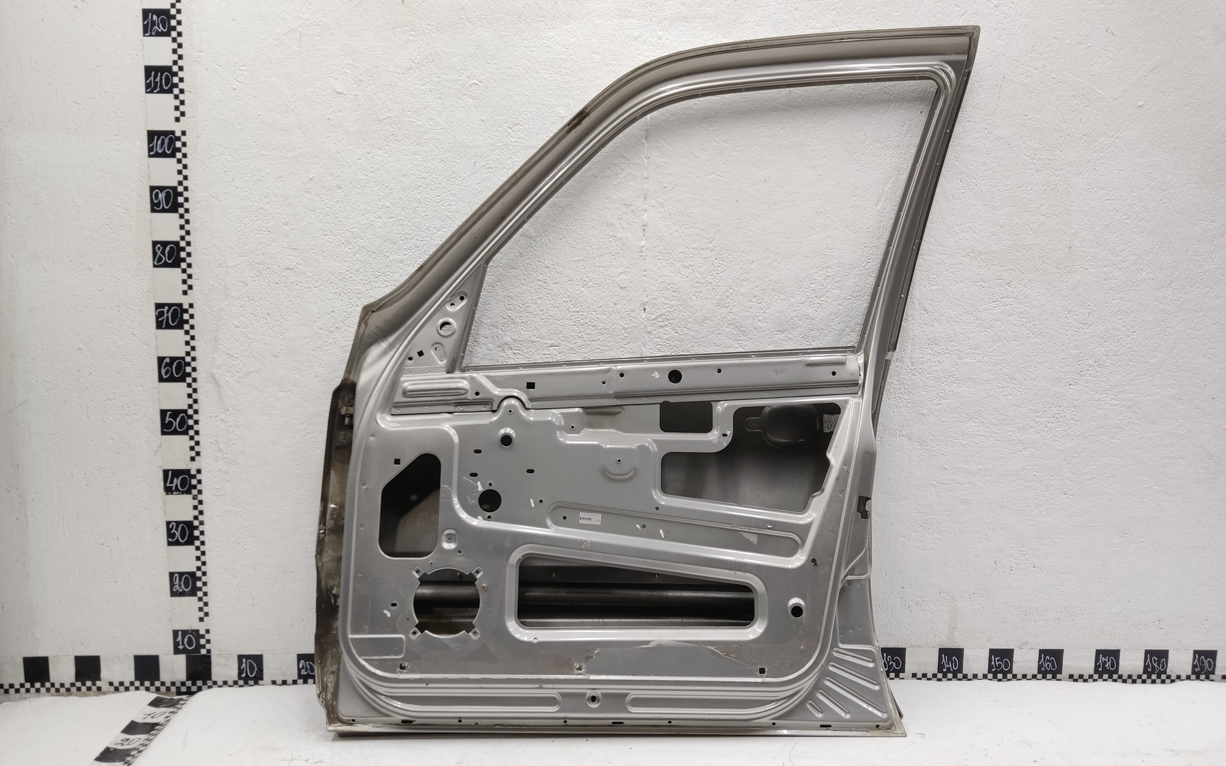 Дверь передняя правая Chevrolet Niva Restail