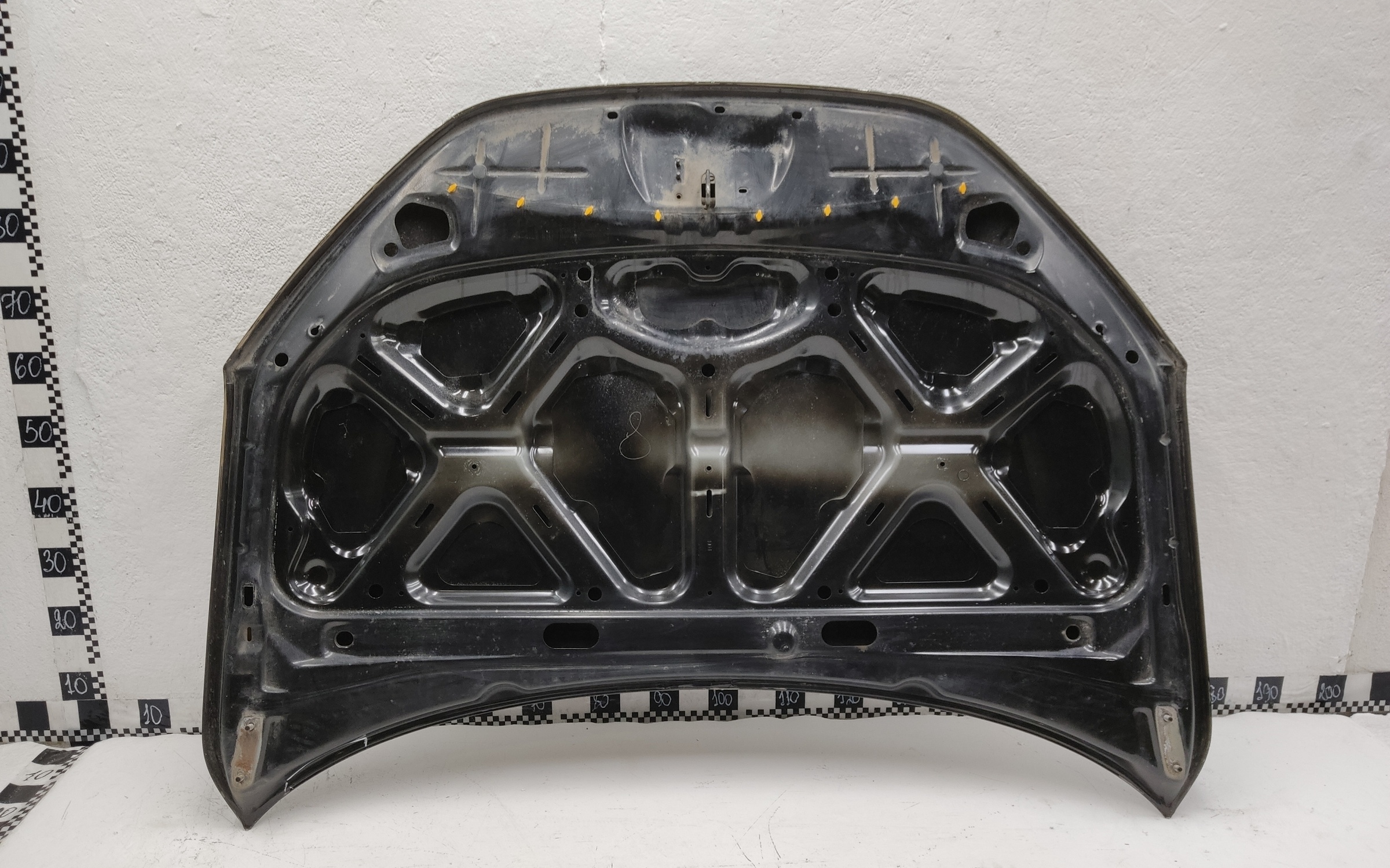 Капот Lada Granta 1 Restail