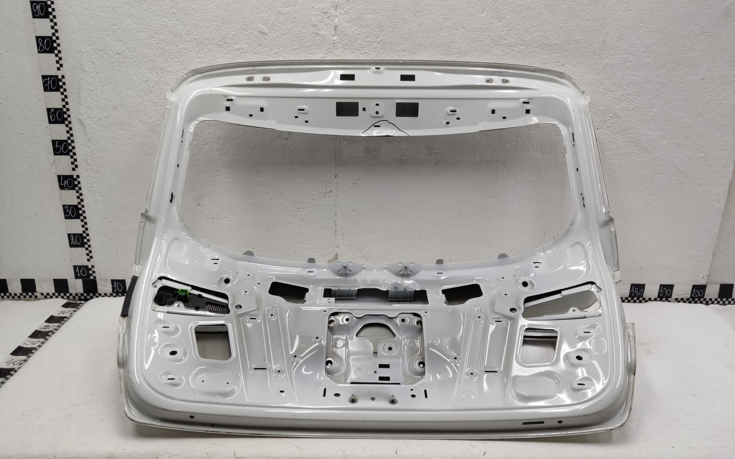 Крышка багажника Jetta VS5