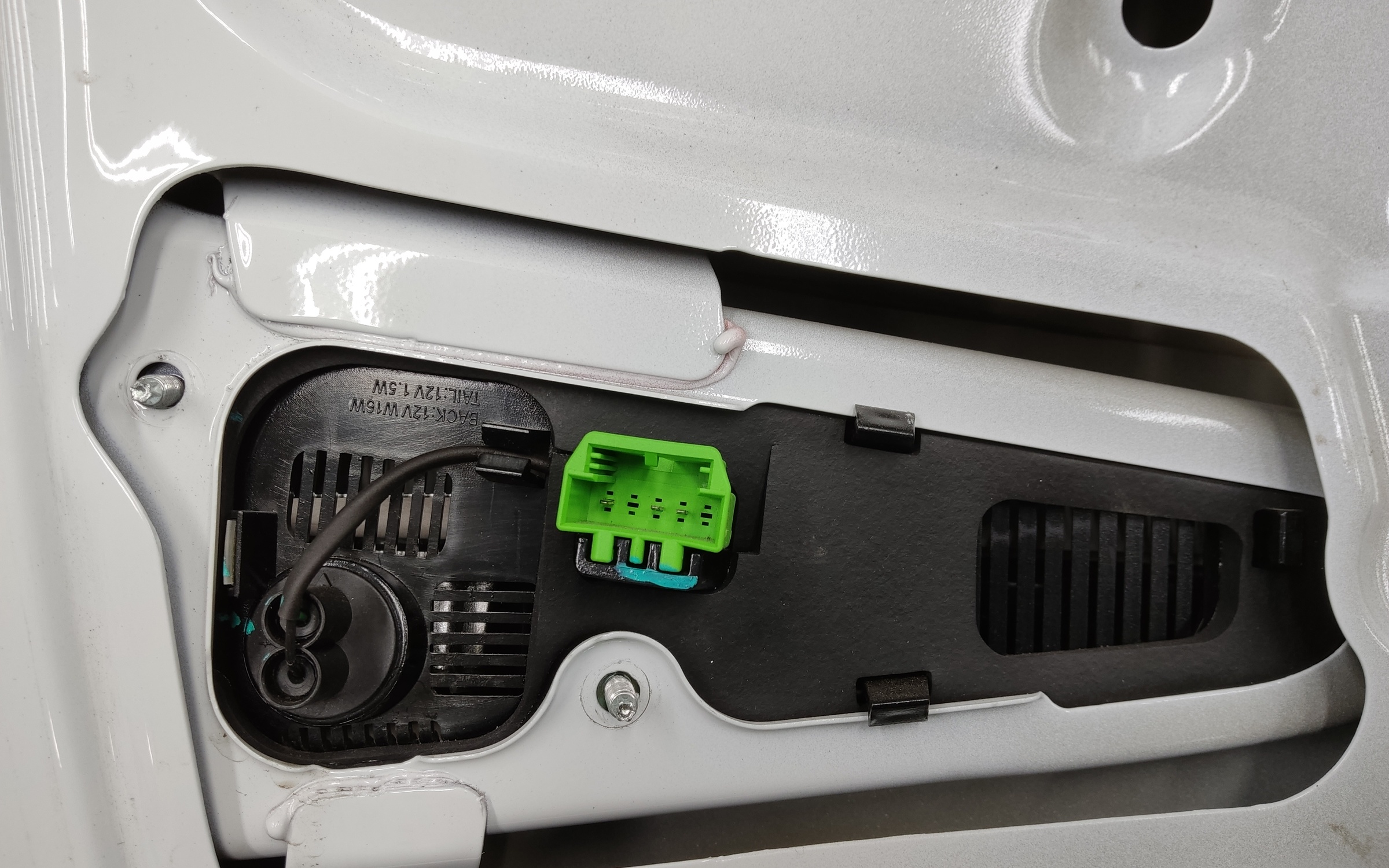 Крышка багажника Jetta VS5