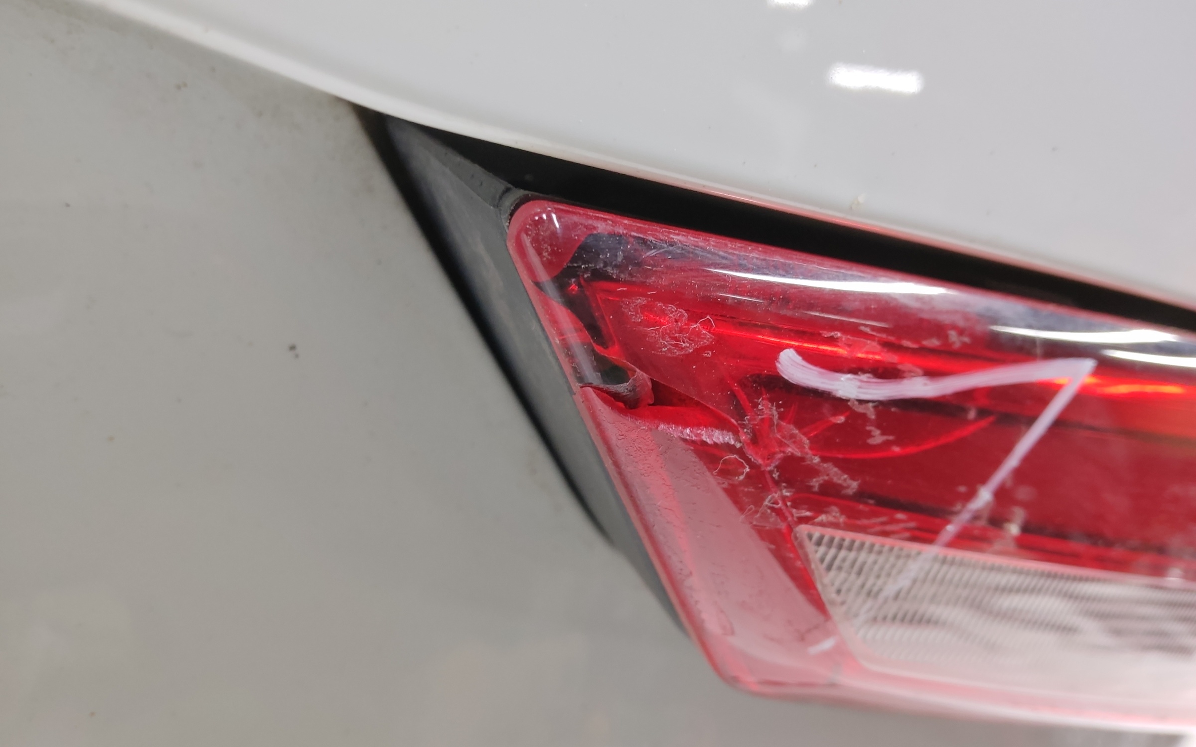 Крышка багажника Jetta VS5