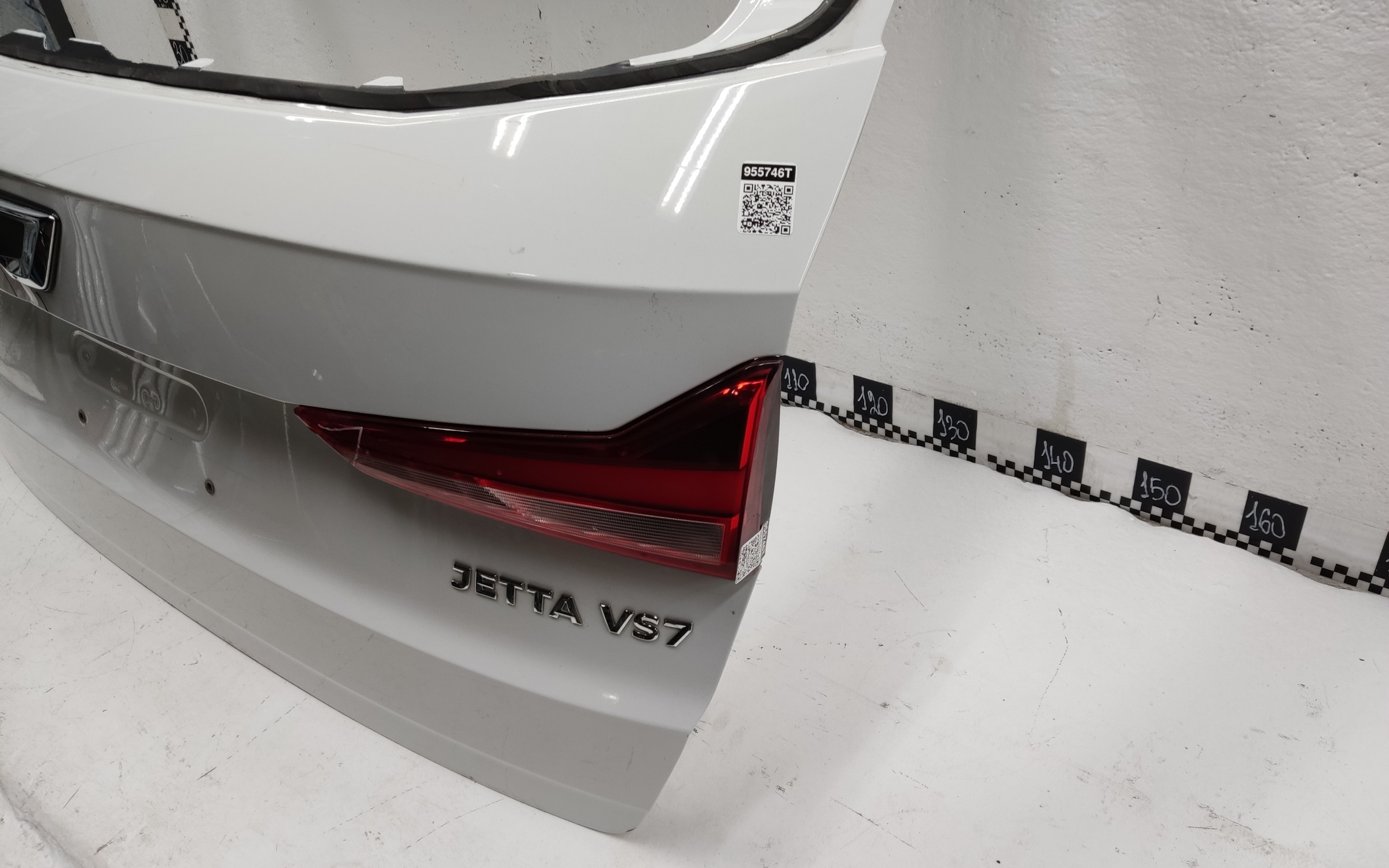 Крышка багажника Jetta VS5