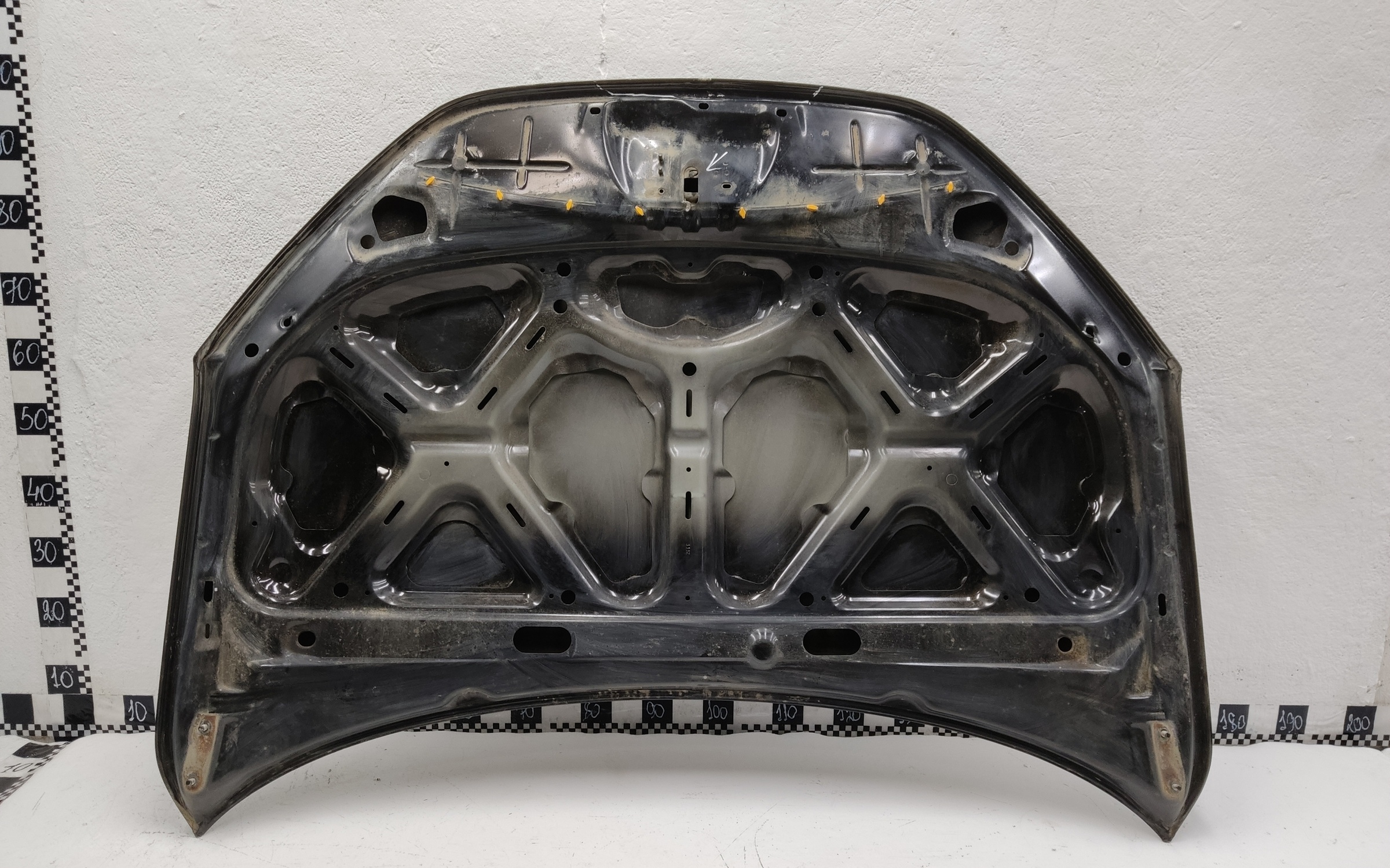 Капот Lada Granta 1 Restail