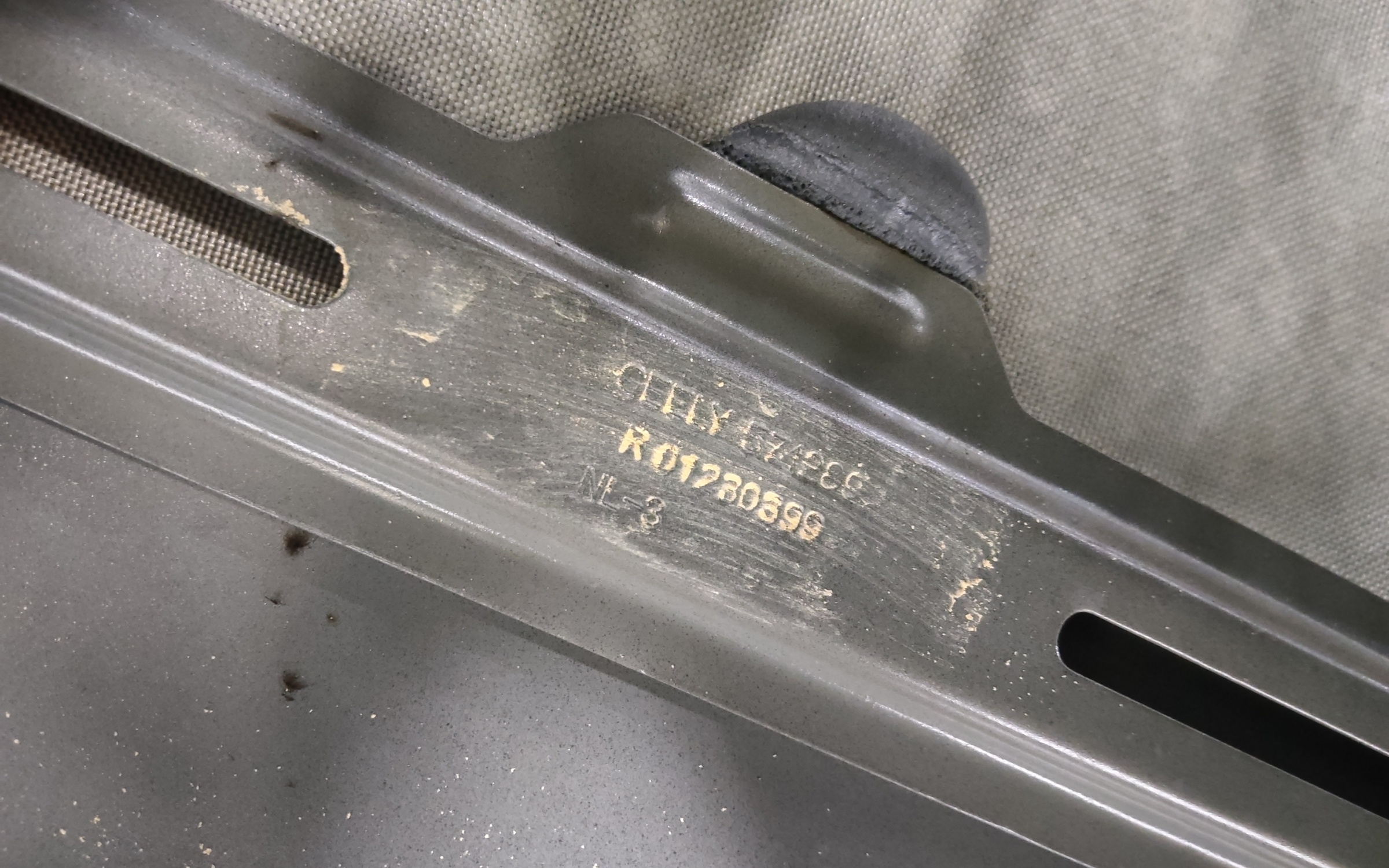 Дверь передняя правая Geely Atlas Pro