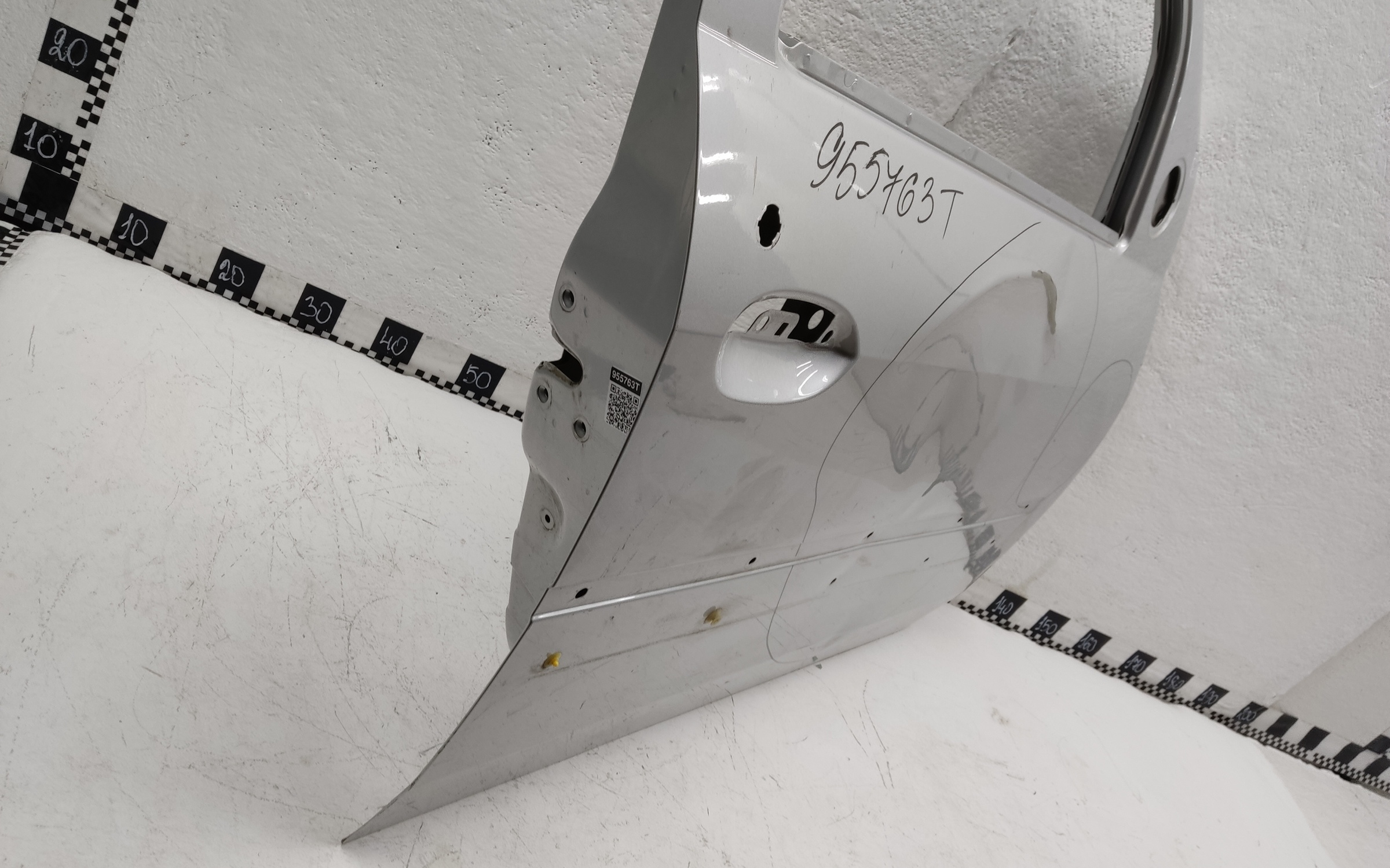 Дверь передняя правая Lada Largus 1