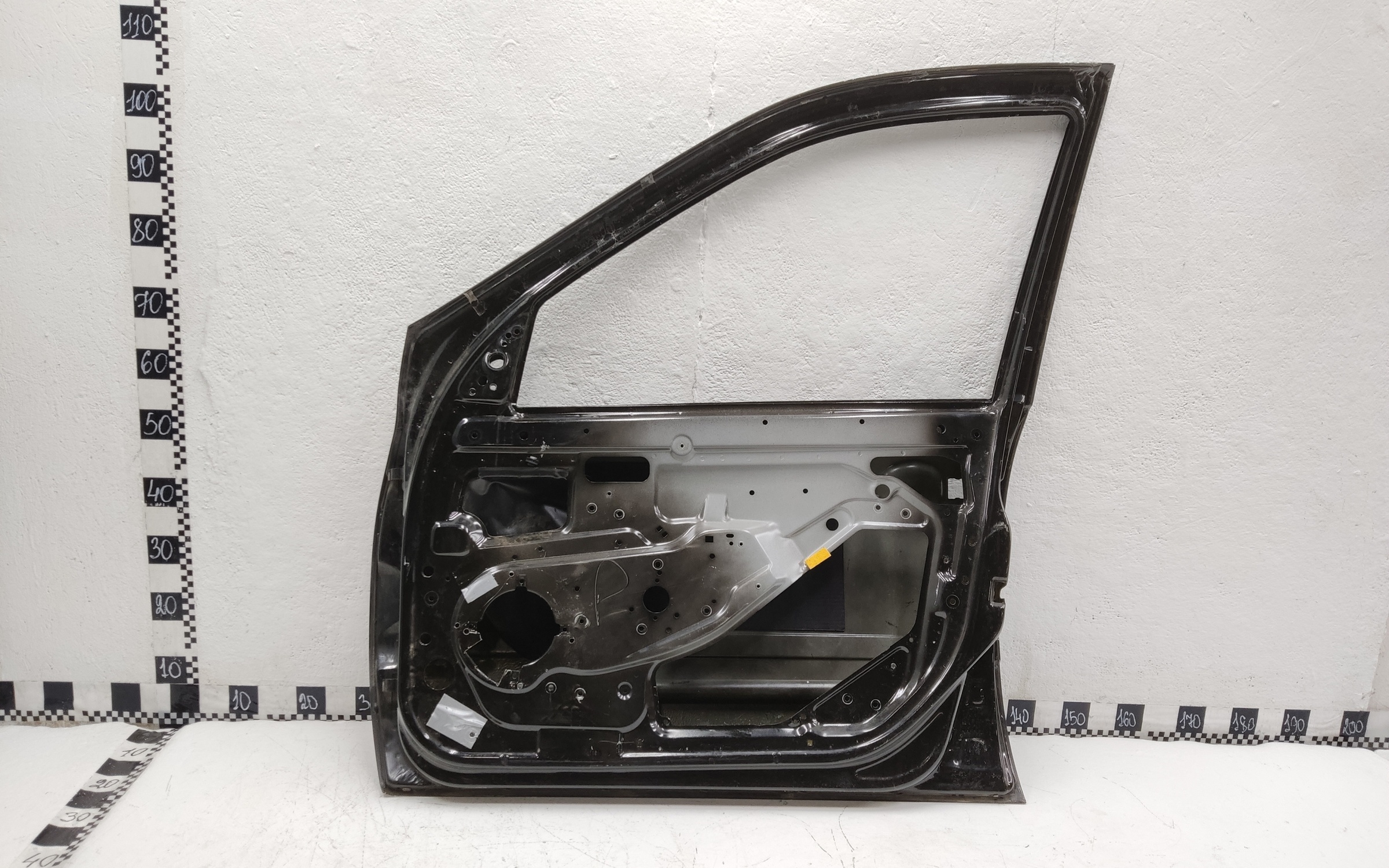 Дверь передняя правая Lada Granta 1