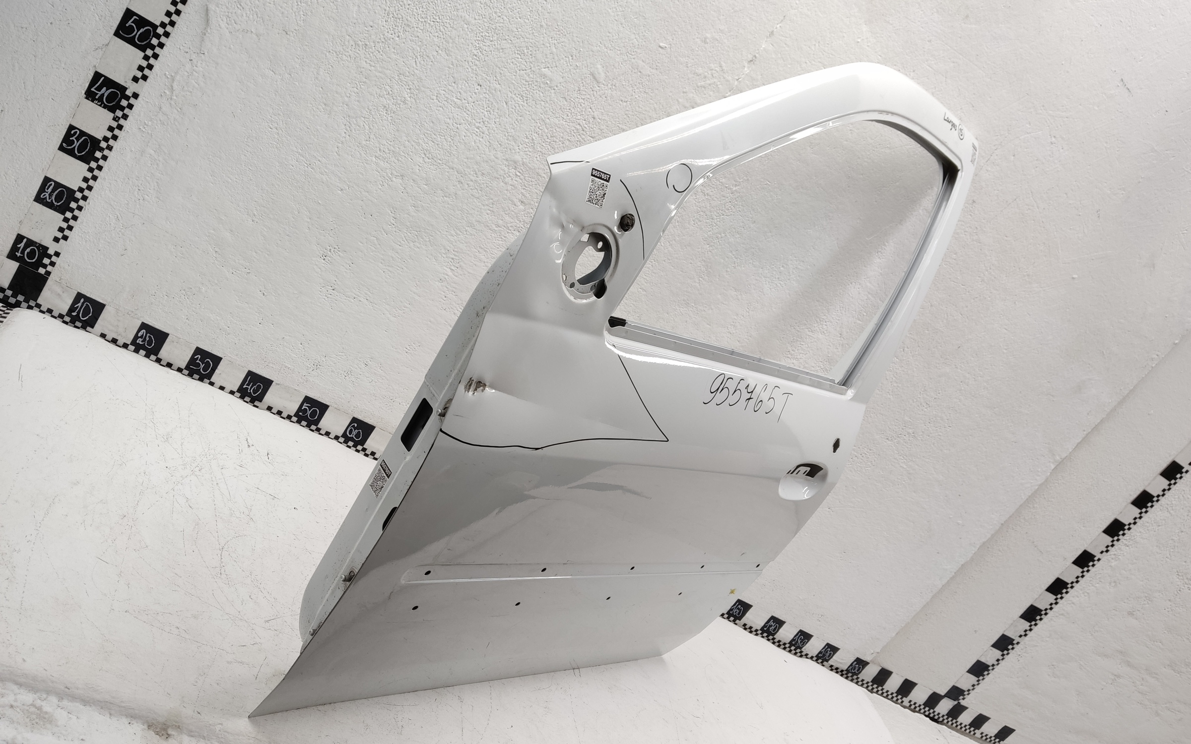 Дверь передняя левая Lada Largus 1 Restail под накладку