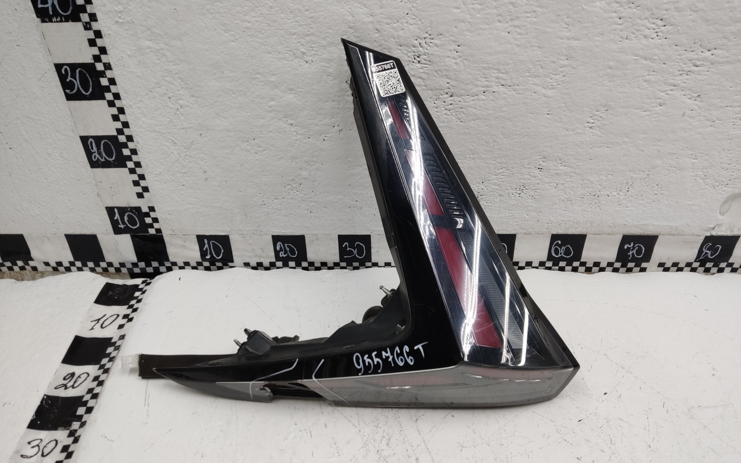 Фонарь задний левый наружный Geely Cityray LED