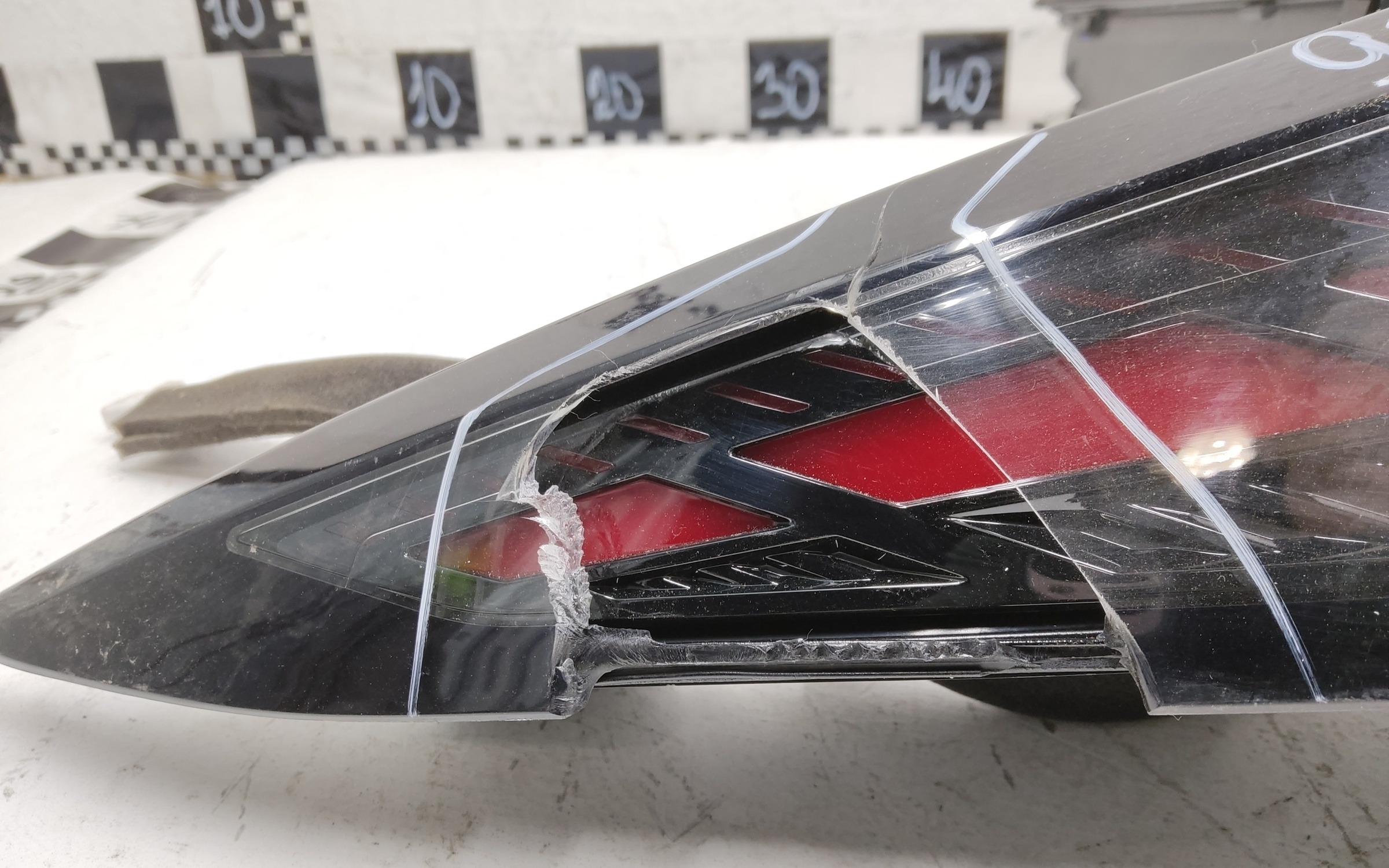 Фонарь задний левый наружный Geely Cityray LED