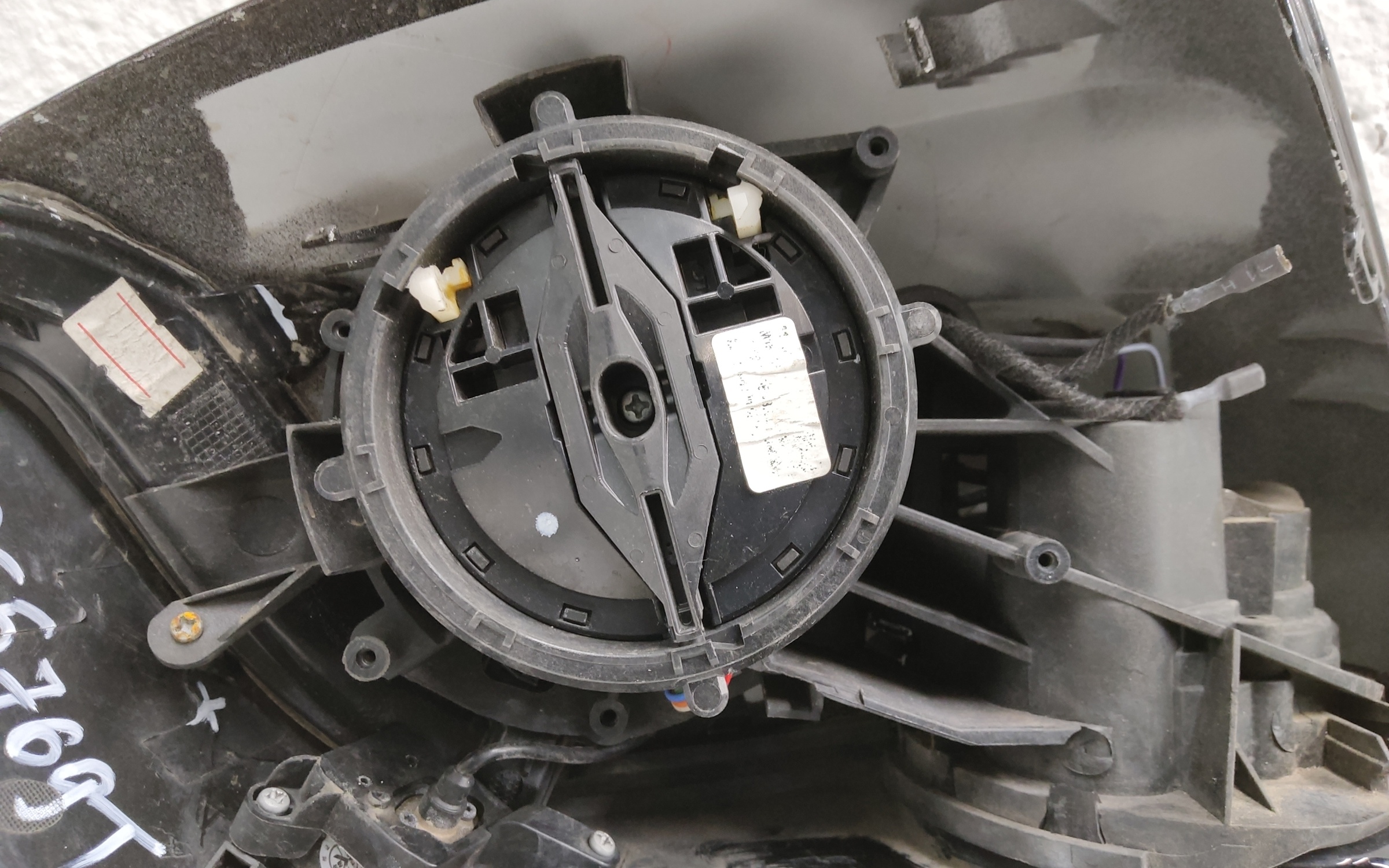 Зеркало левое Geely Tugella 14+1 контактов