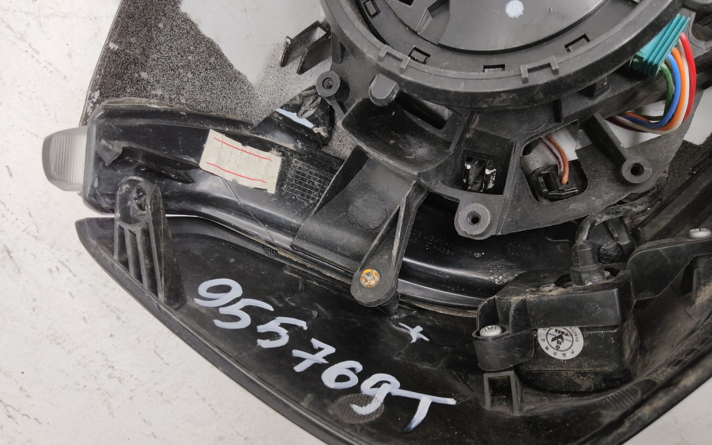 Зеркало левое Geely Tugella 14+1 контактов