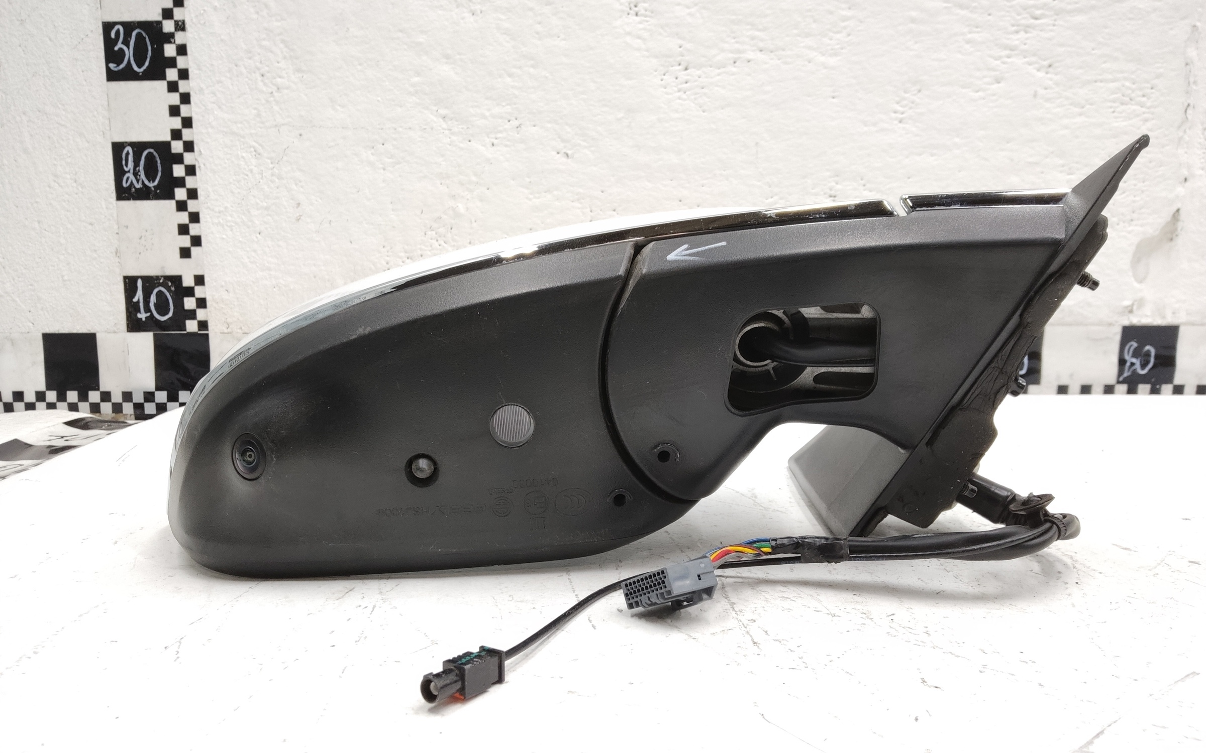 Зеркало правое Geely Monjaro 11+1 контактов