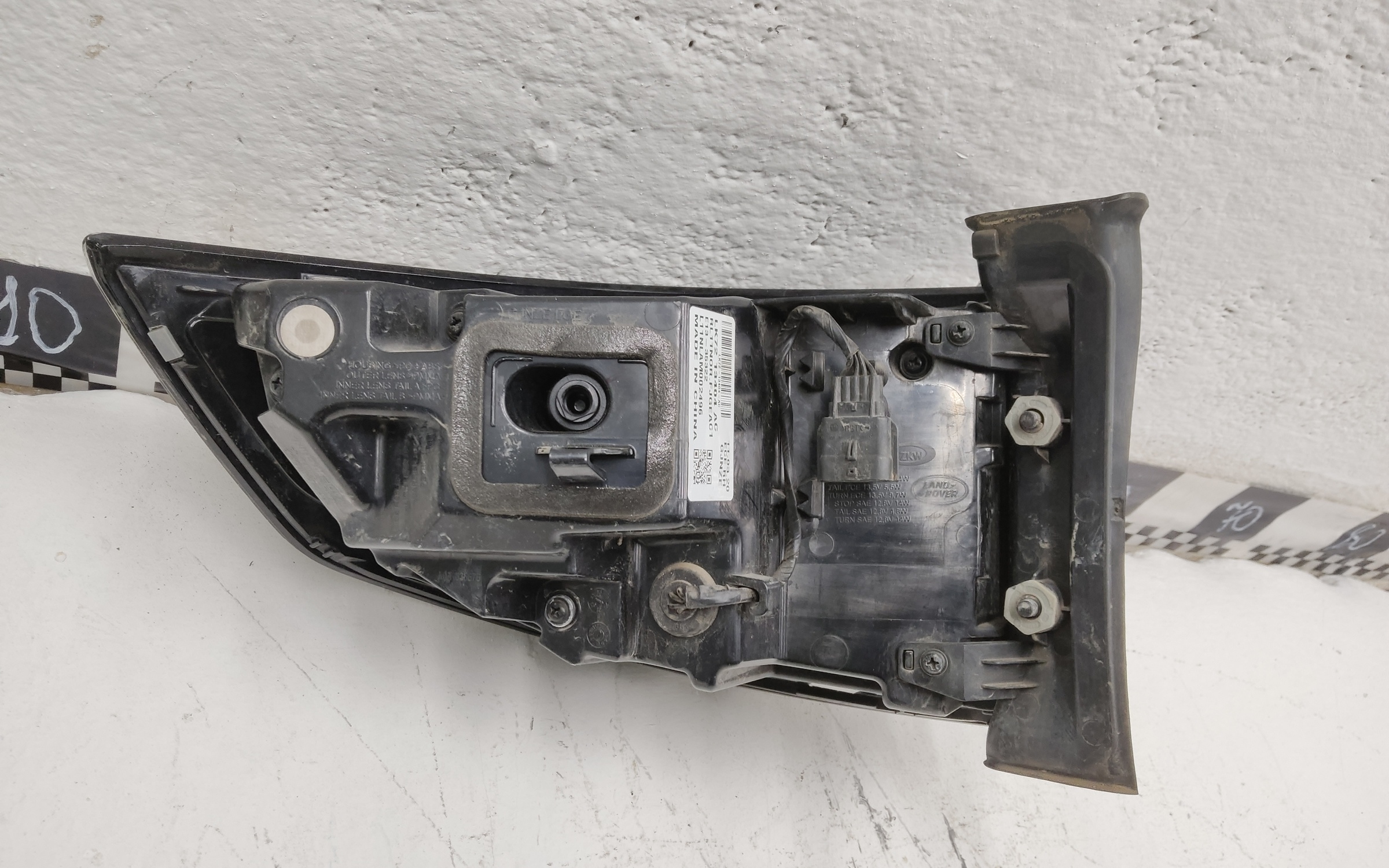 Фонарь задний правый наружный Land Rover Discovery Sport Restail LED