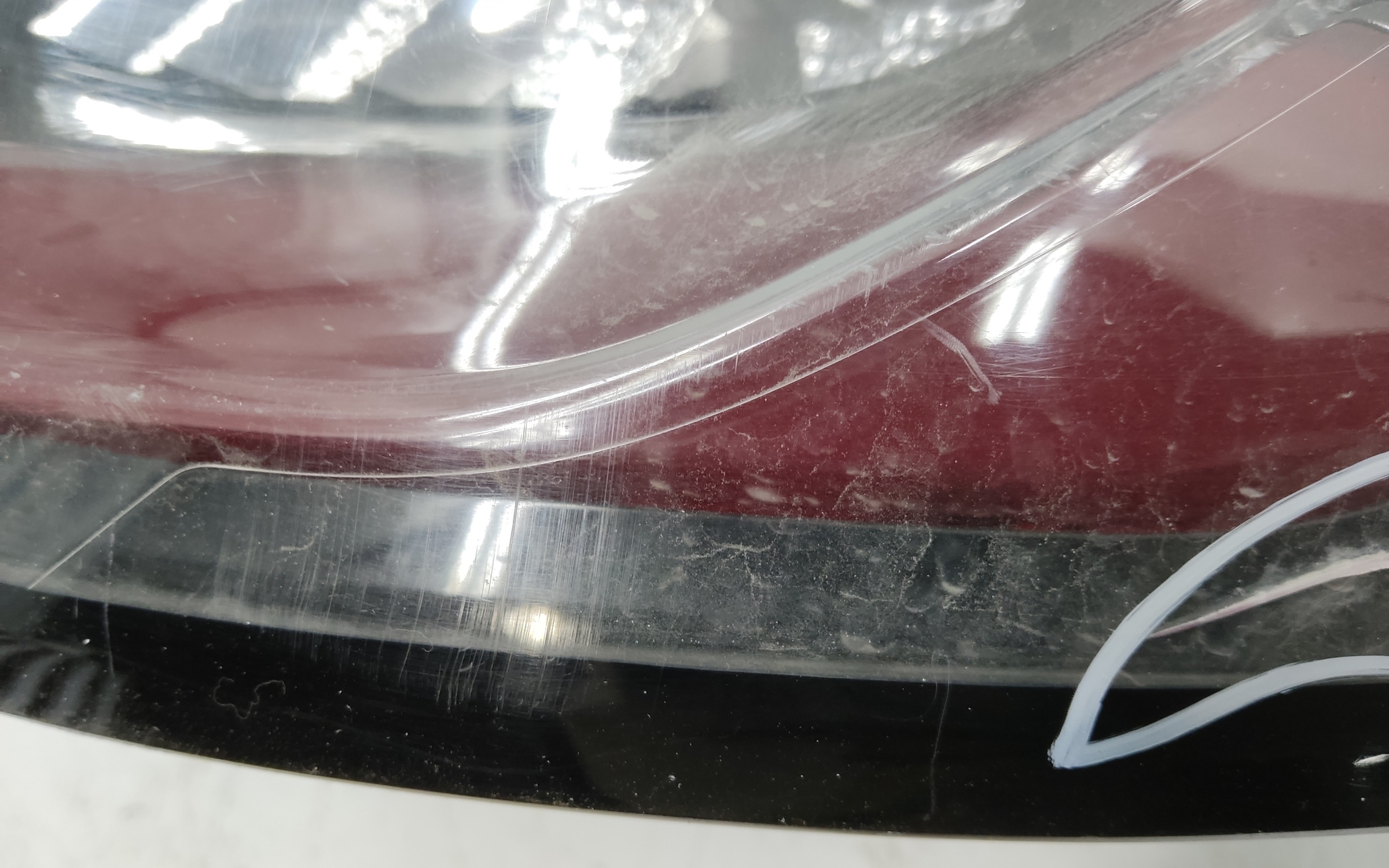 Фонарь задний правый наружный Land Rover Discovery Sport Restail LED