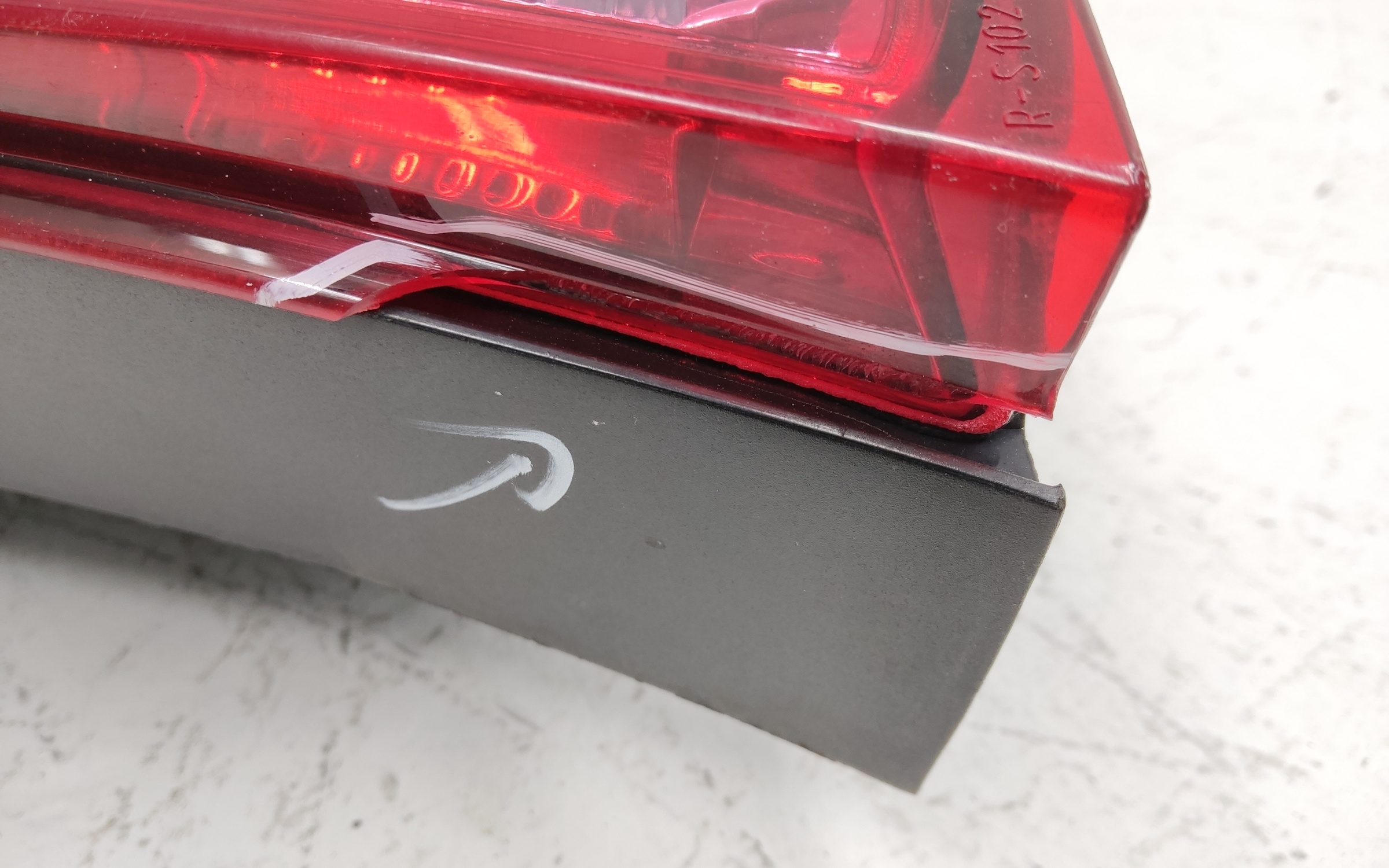 Фонарь задний правый Renault Logan 1 Restail