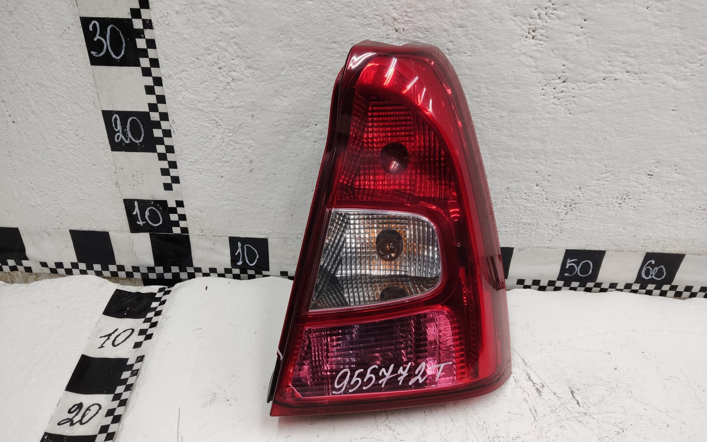 Фонарь задний правый Renault Logan 1 Restail