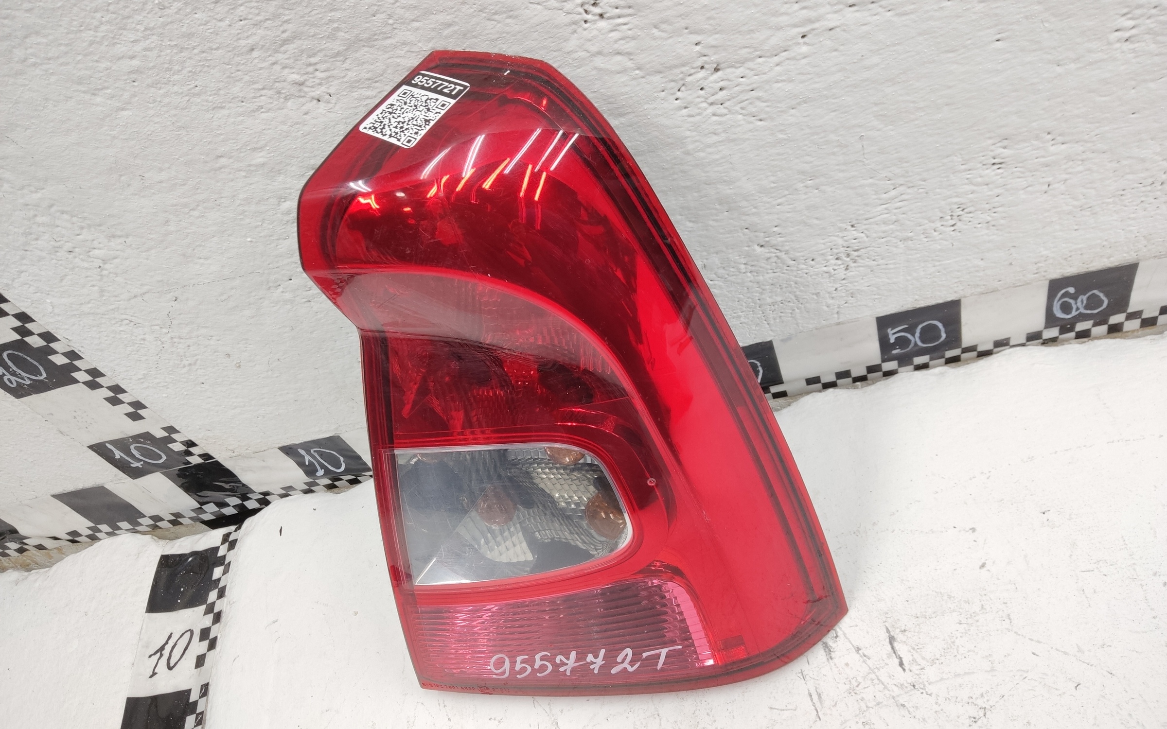Фонарь задний правый Renault Logan 1 Restail