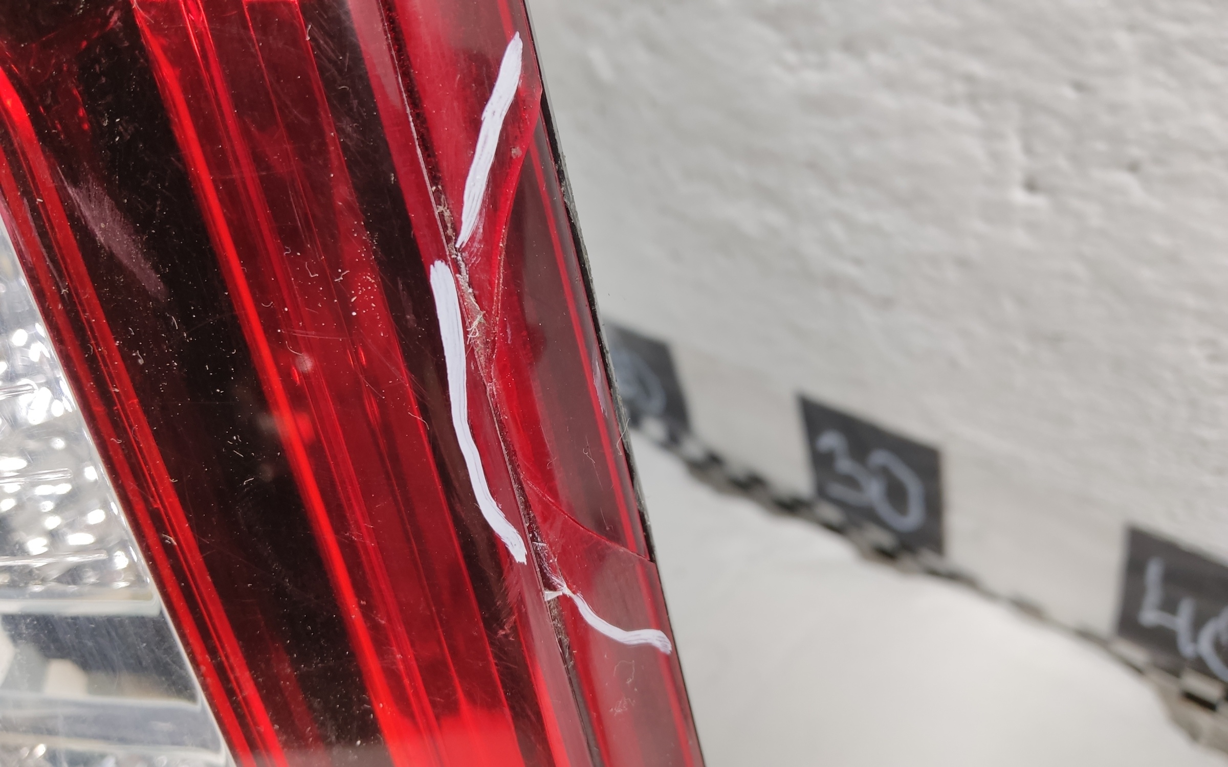 Фонарь задний левый Mitsubishi L200 5 Restail