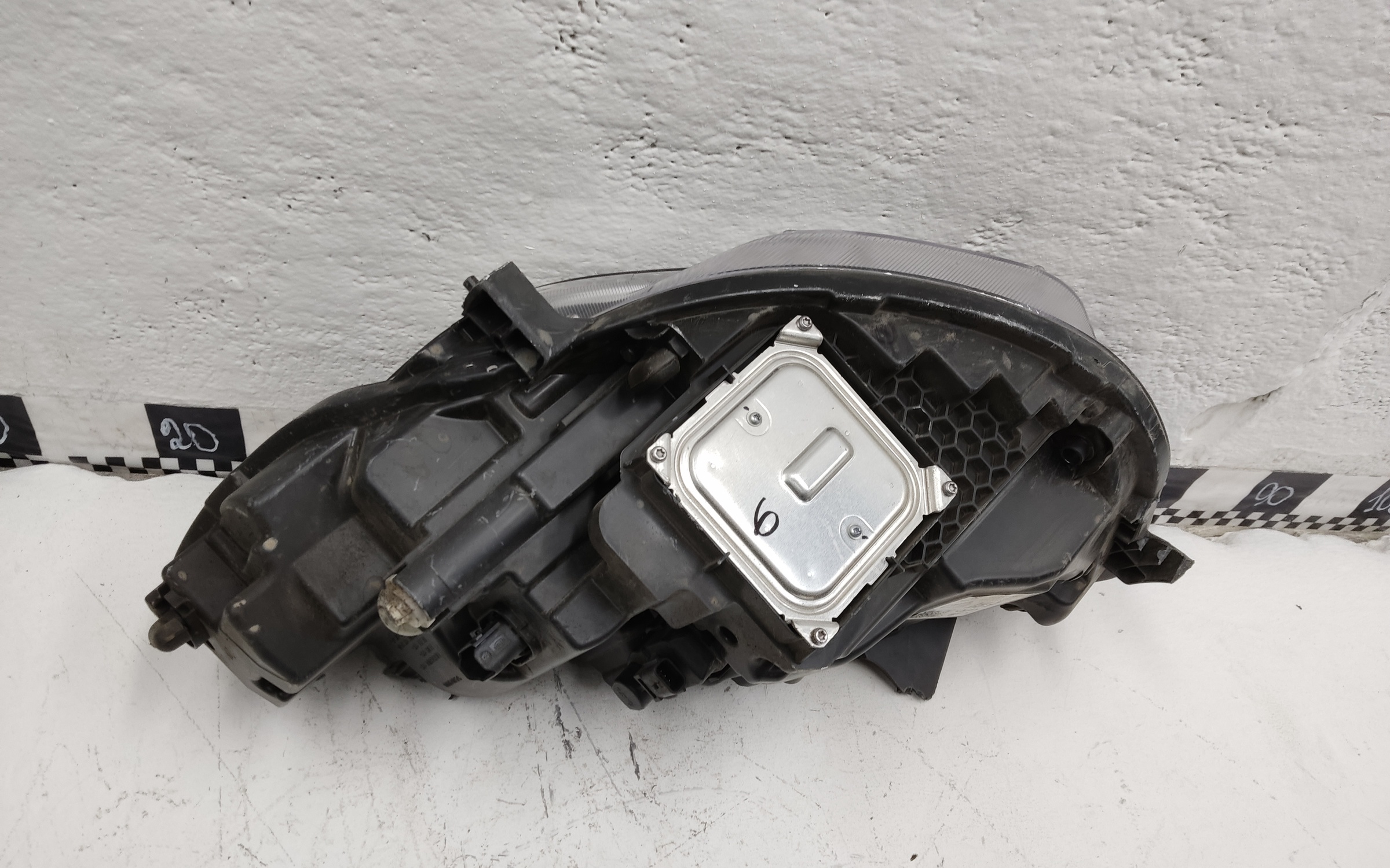 Фара передняя правая Lada Vesta 1 Restail LED