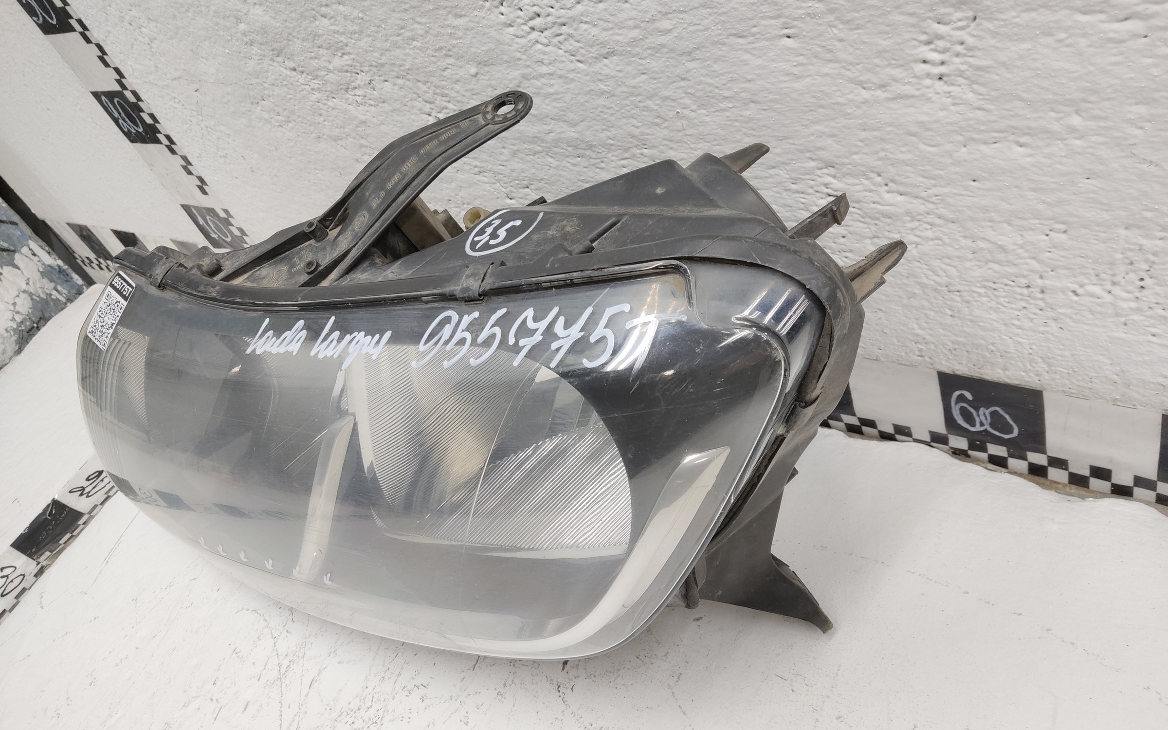 Фара передняя левая Lada Largus 1 Restail