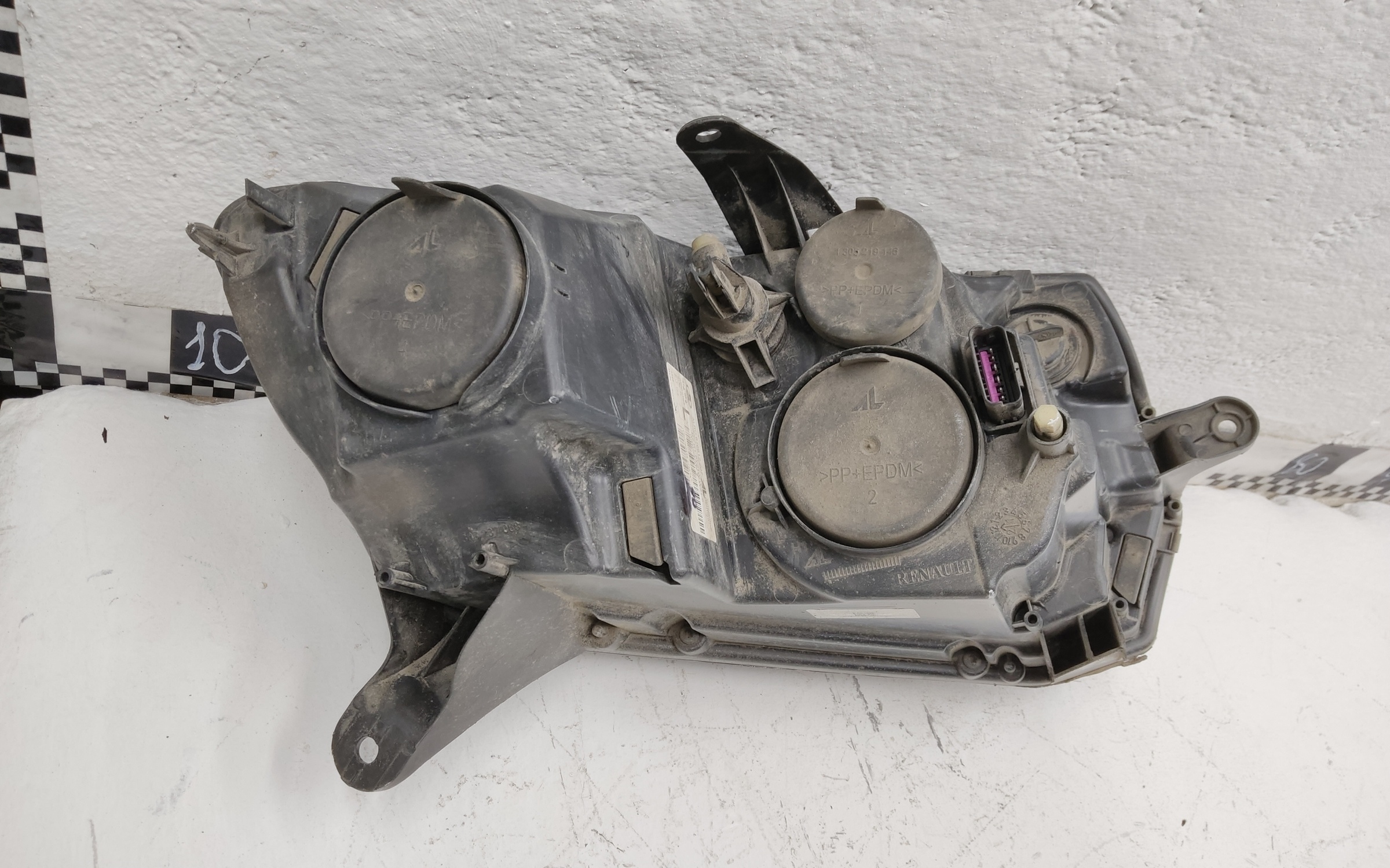 Фара передняя левая Lada Largus 1 Restail