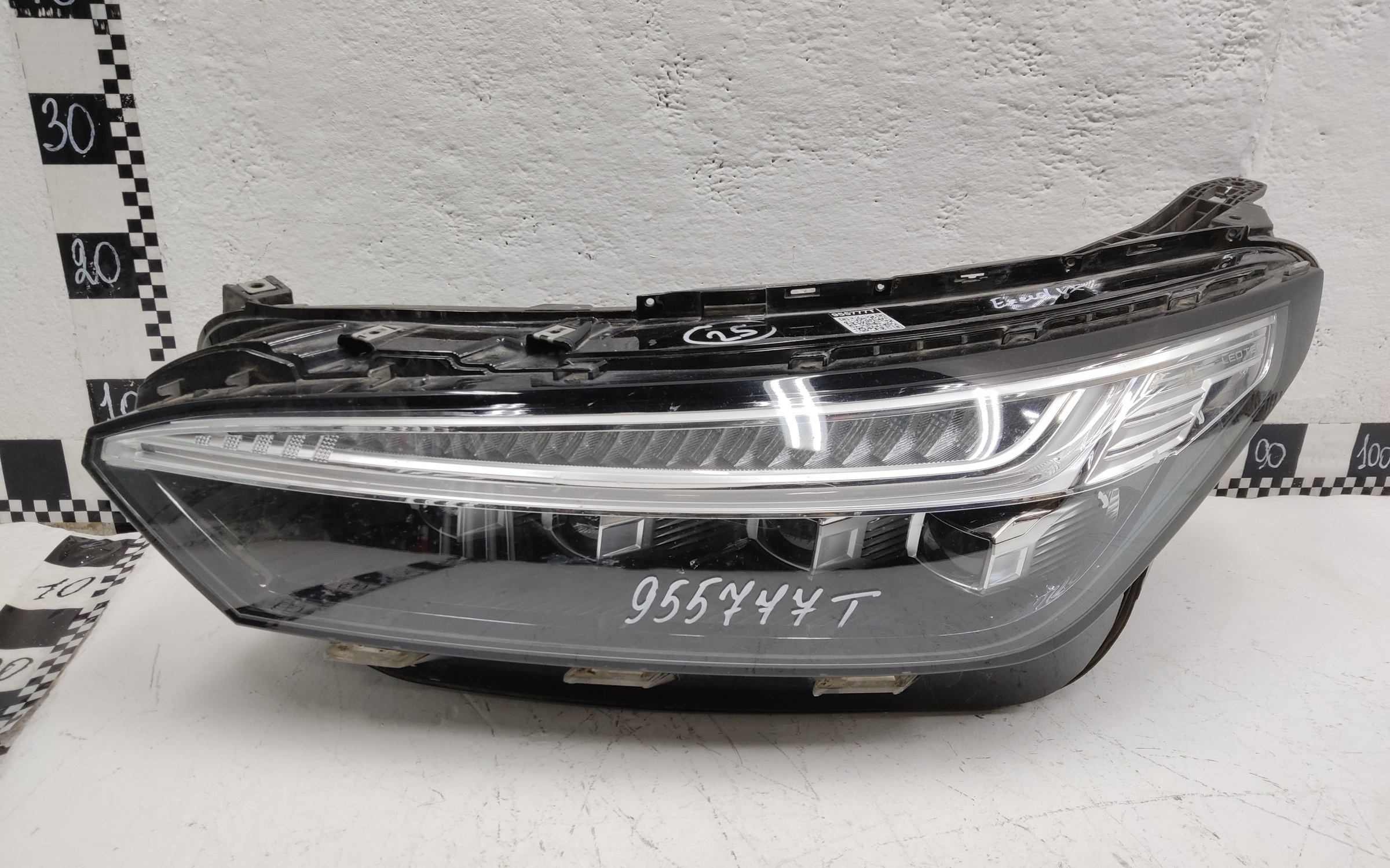 Фара передняя левая Exeed VX LED