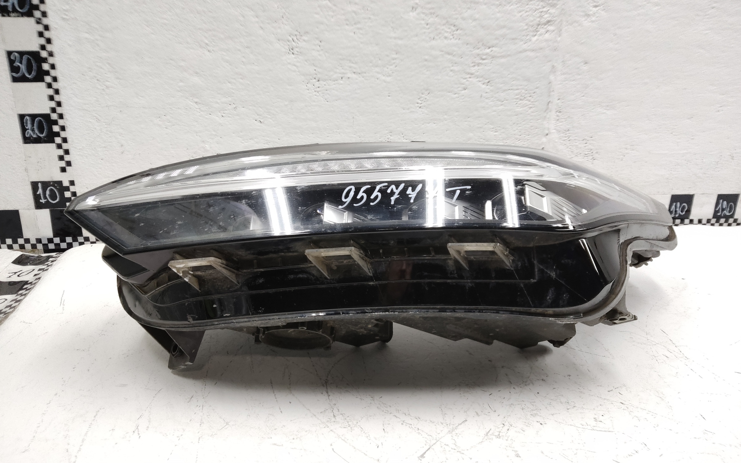 Фара передняя левая Exeed VX LED