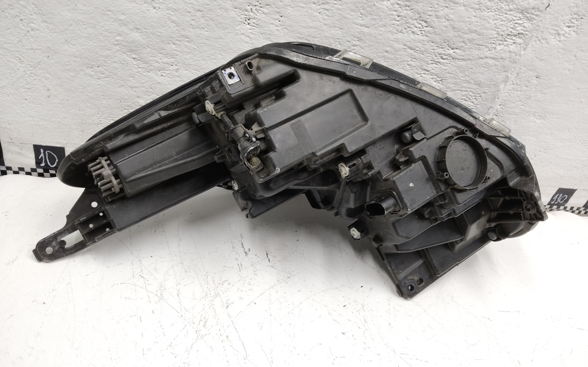 Фара передняя правая Exeed VX LED