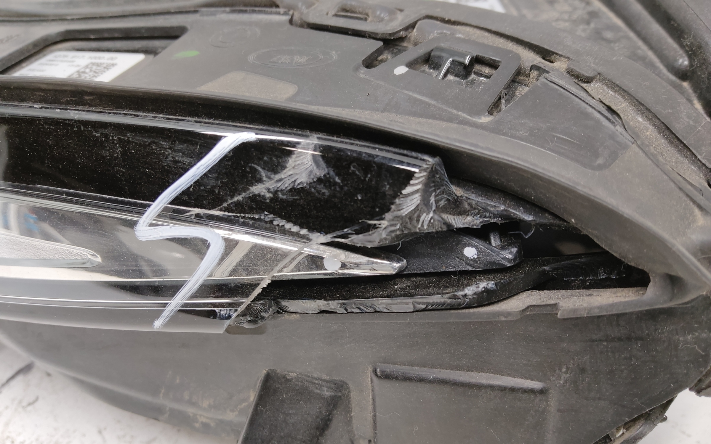 Фара ДХО передняя левая BMW X7 G07 Restail LED