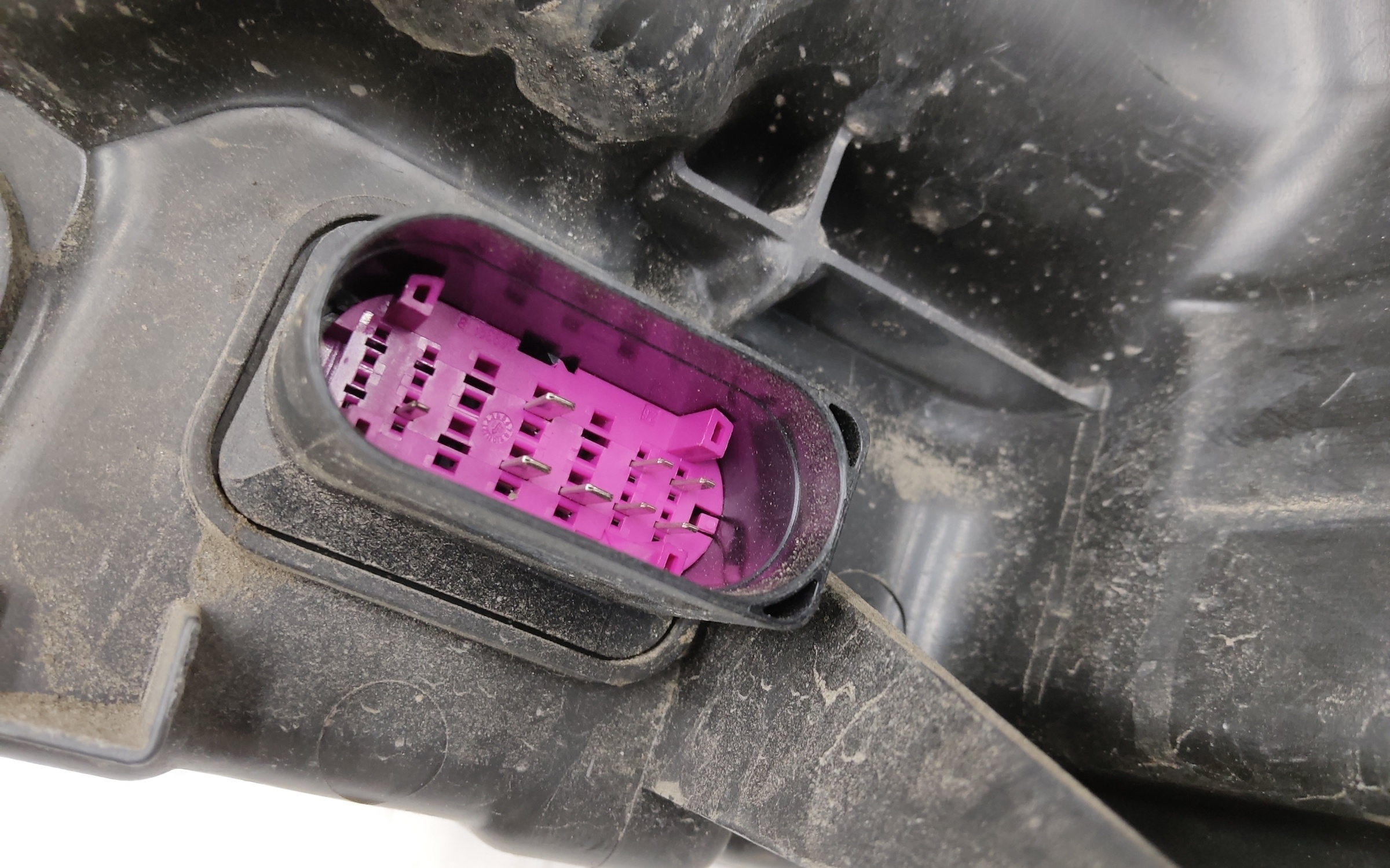 Фара передняя правая Geely Coolray LED