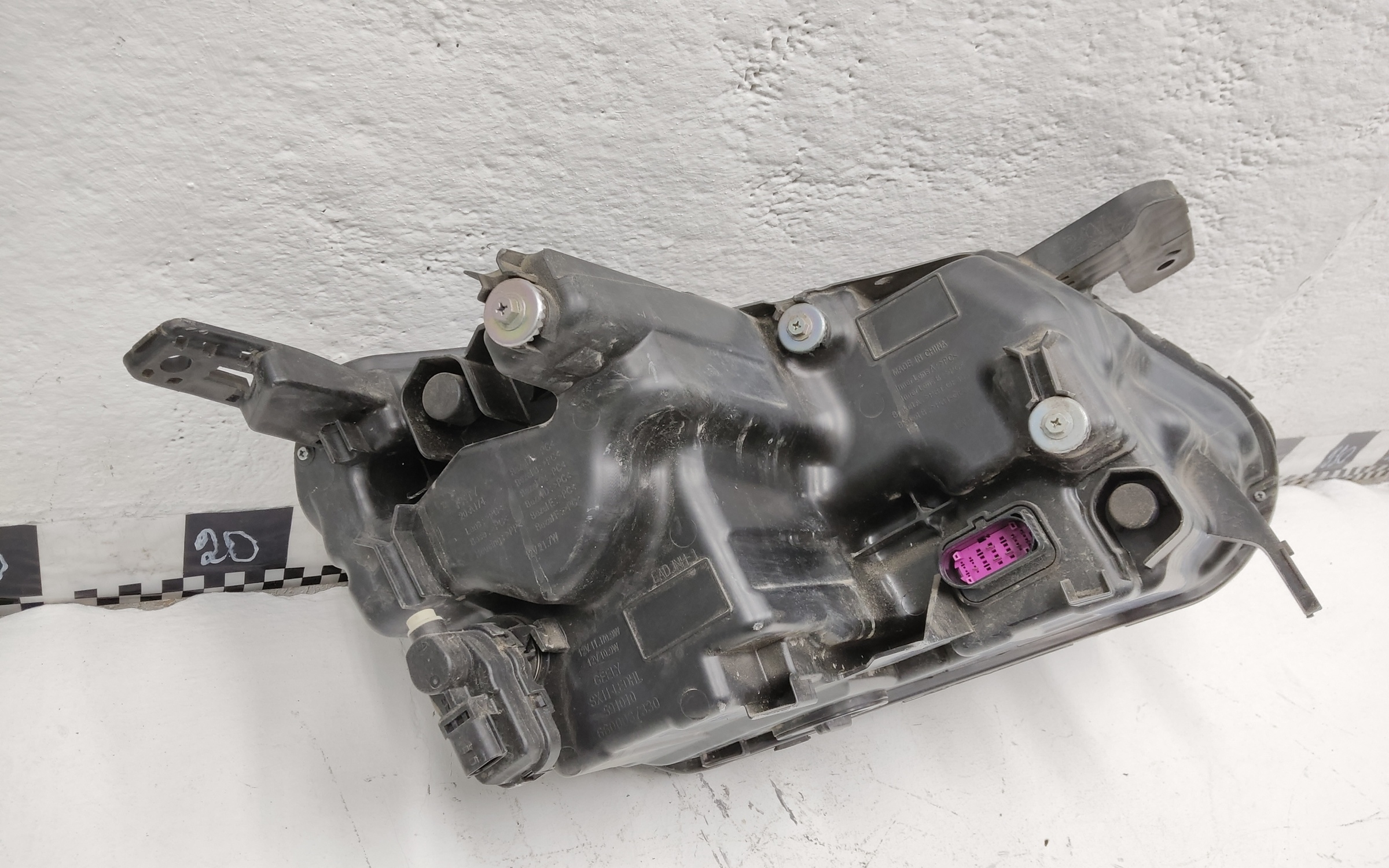 Фара передняя левая Geely Coolray LED