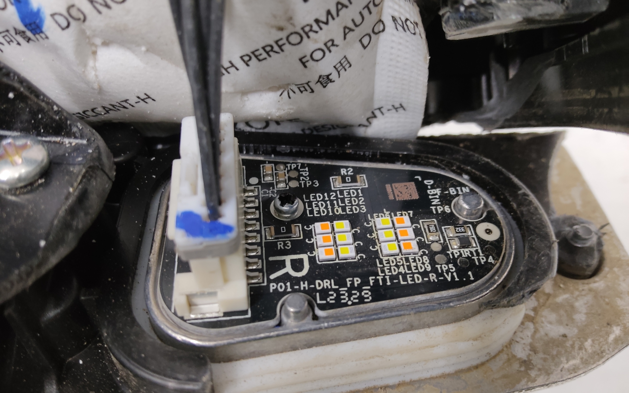 Фара передняя правая Tank 300 LED