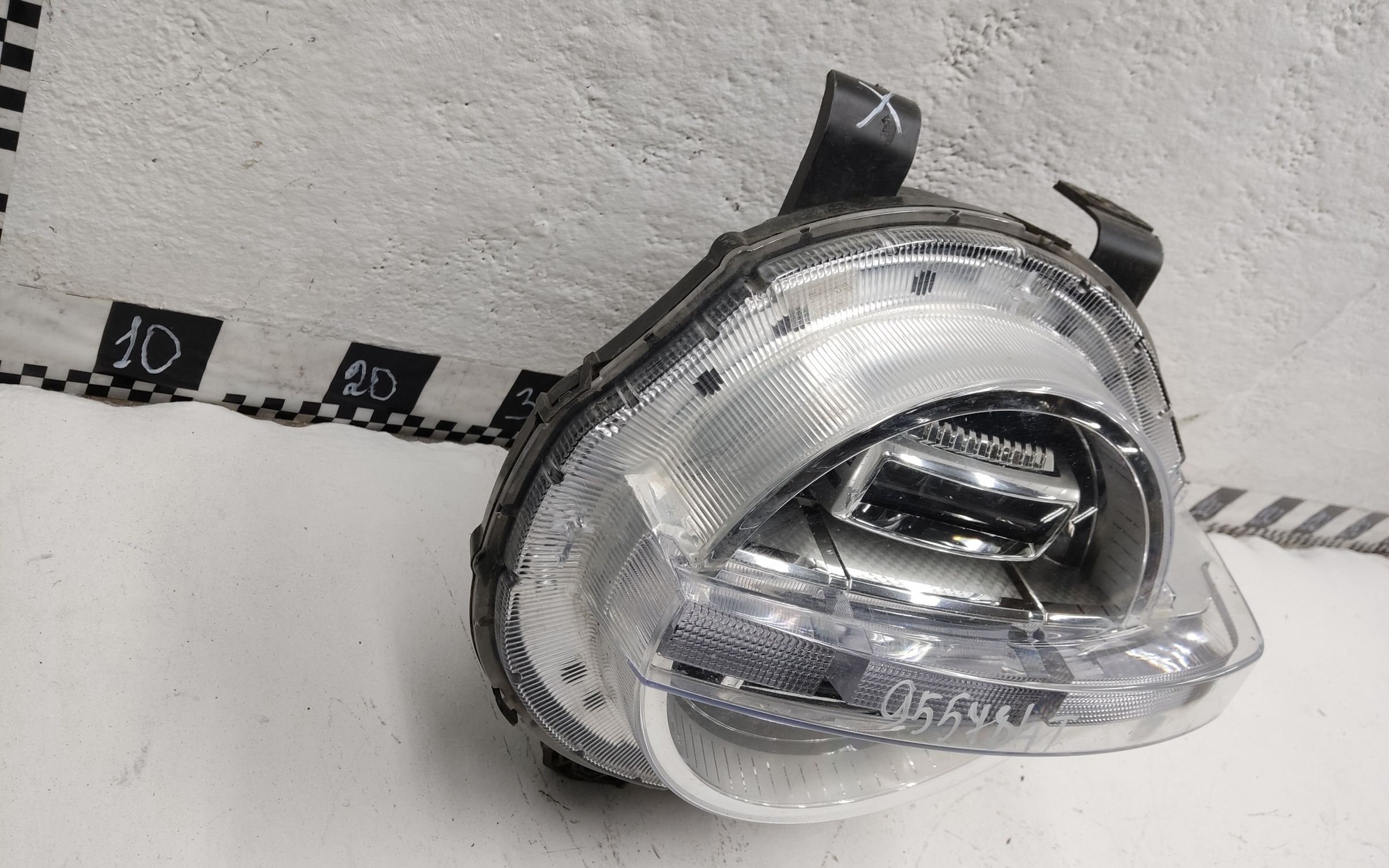 Фара передняя левая Tank 300 LED