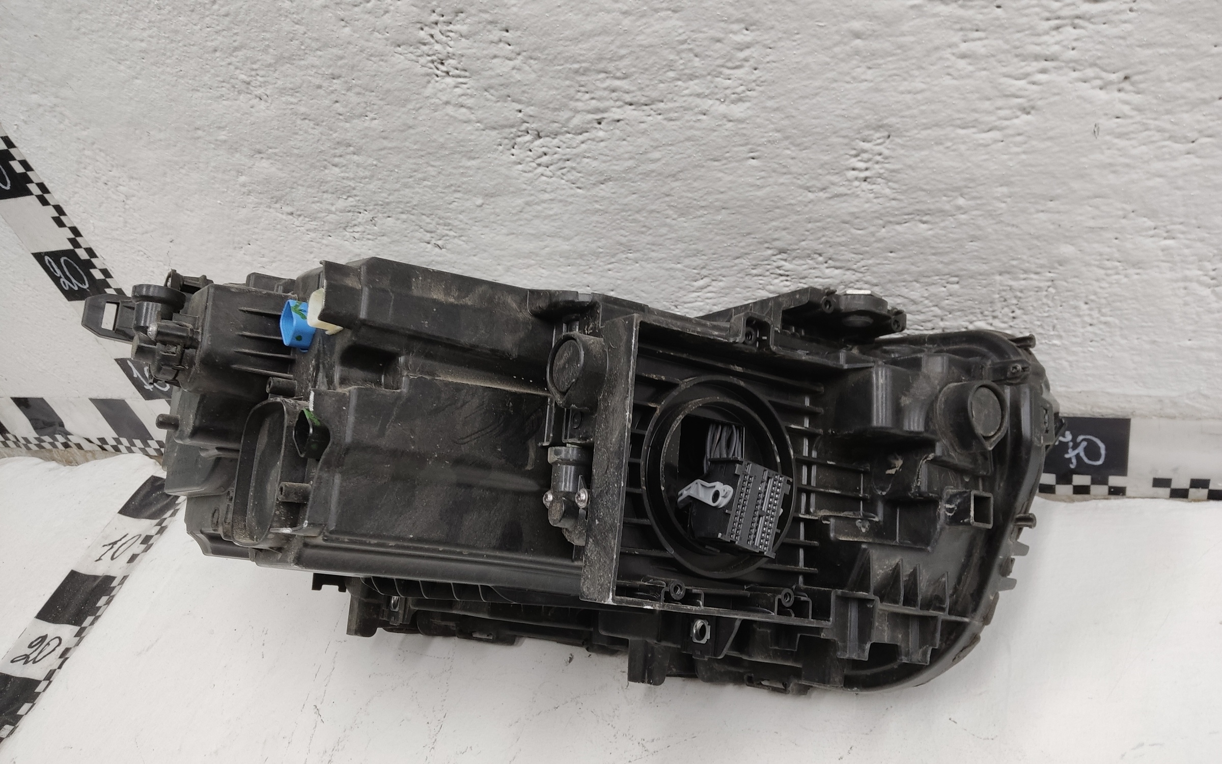 Фара передняя левая BMW X7 G07 Restail LED