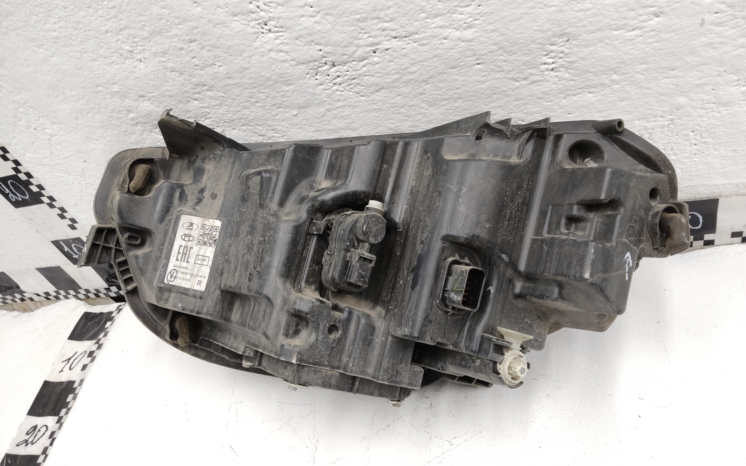 Фара передняя правая Lada Vesta 1 Restail LED