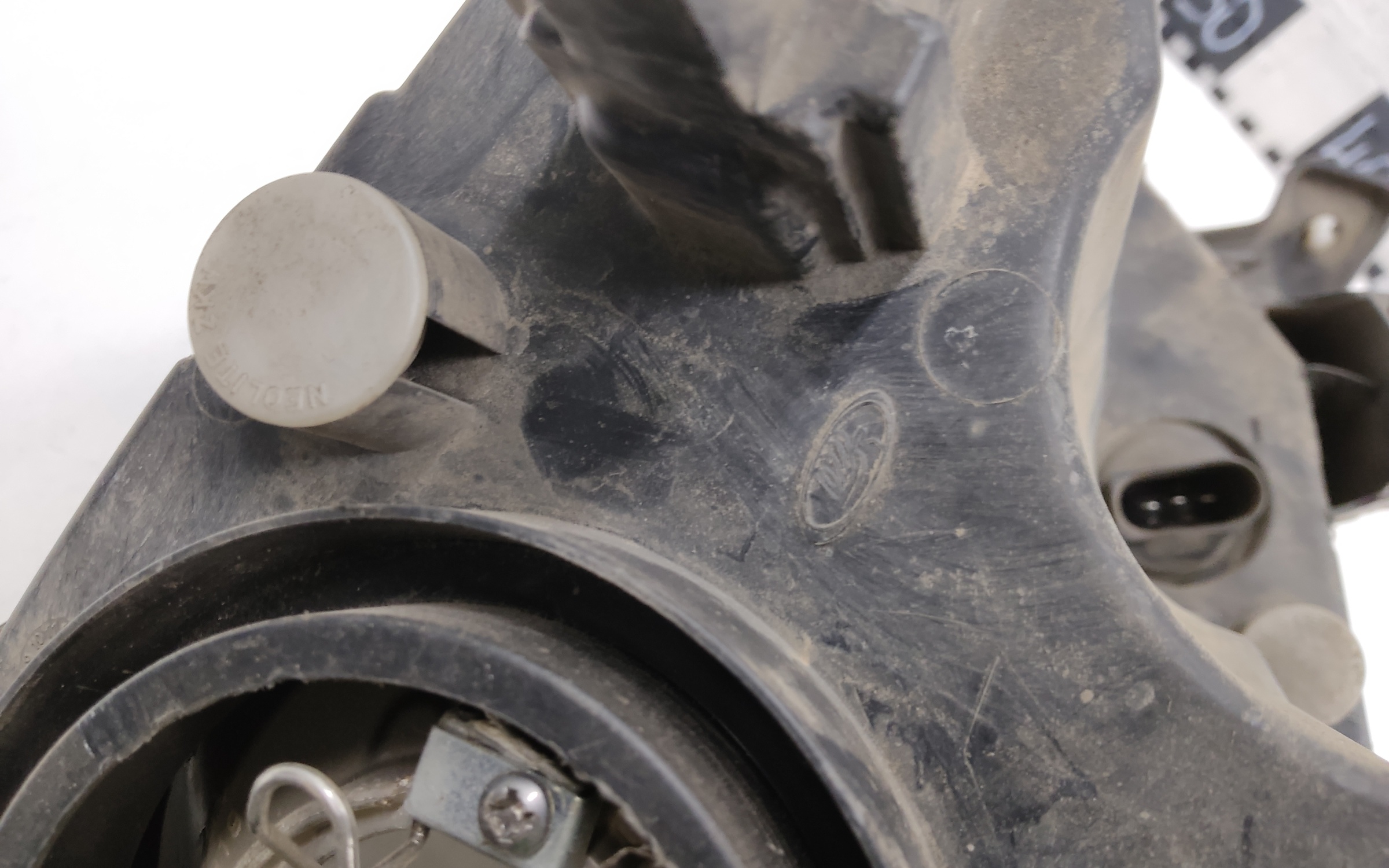 Фара передняя левая Lada Granta 1 Restail галоген с корректором