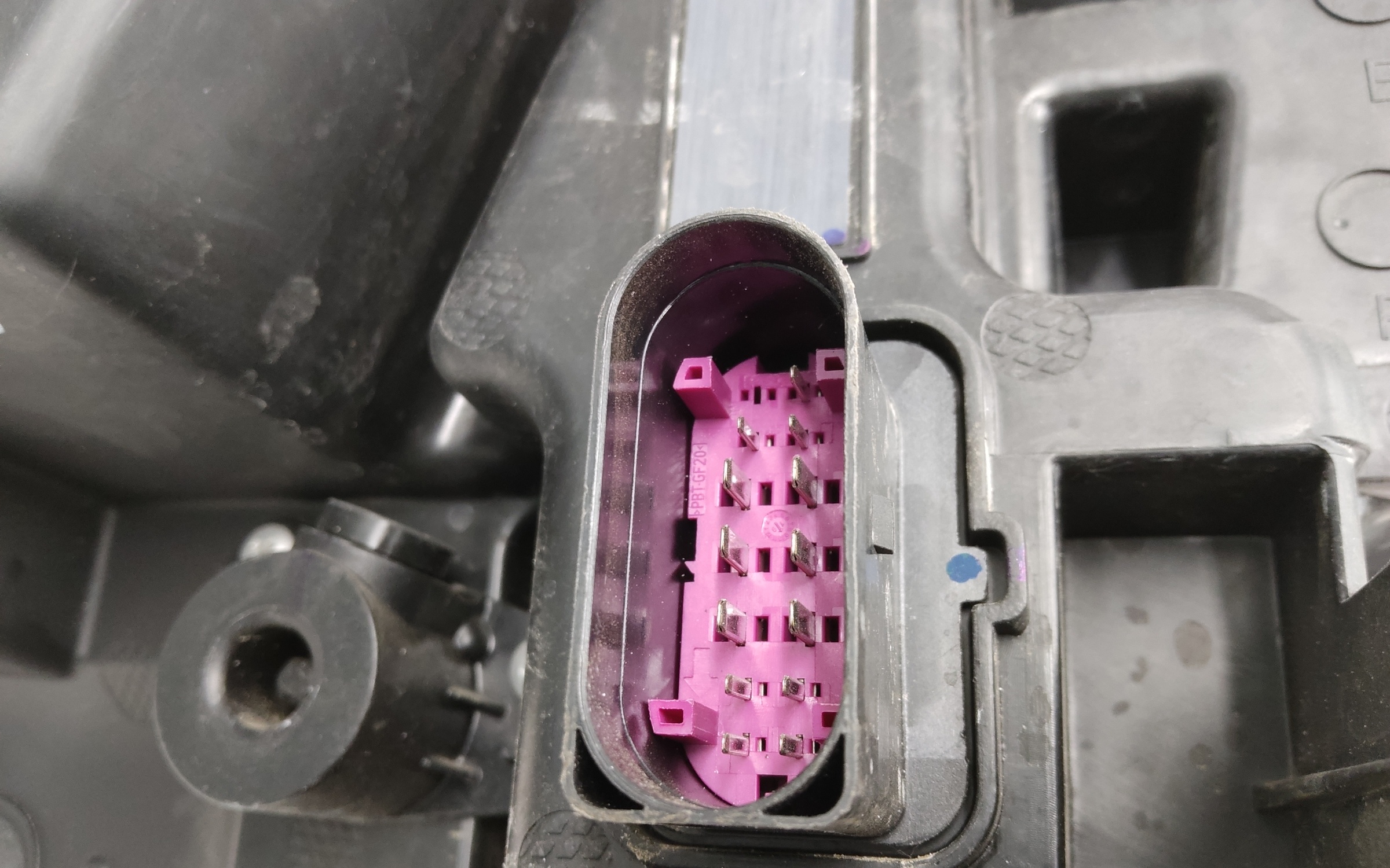 Фара передняя левая Belgee X70 LED 13 контактов