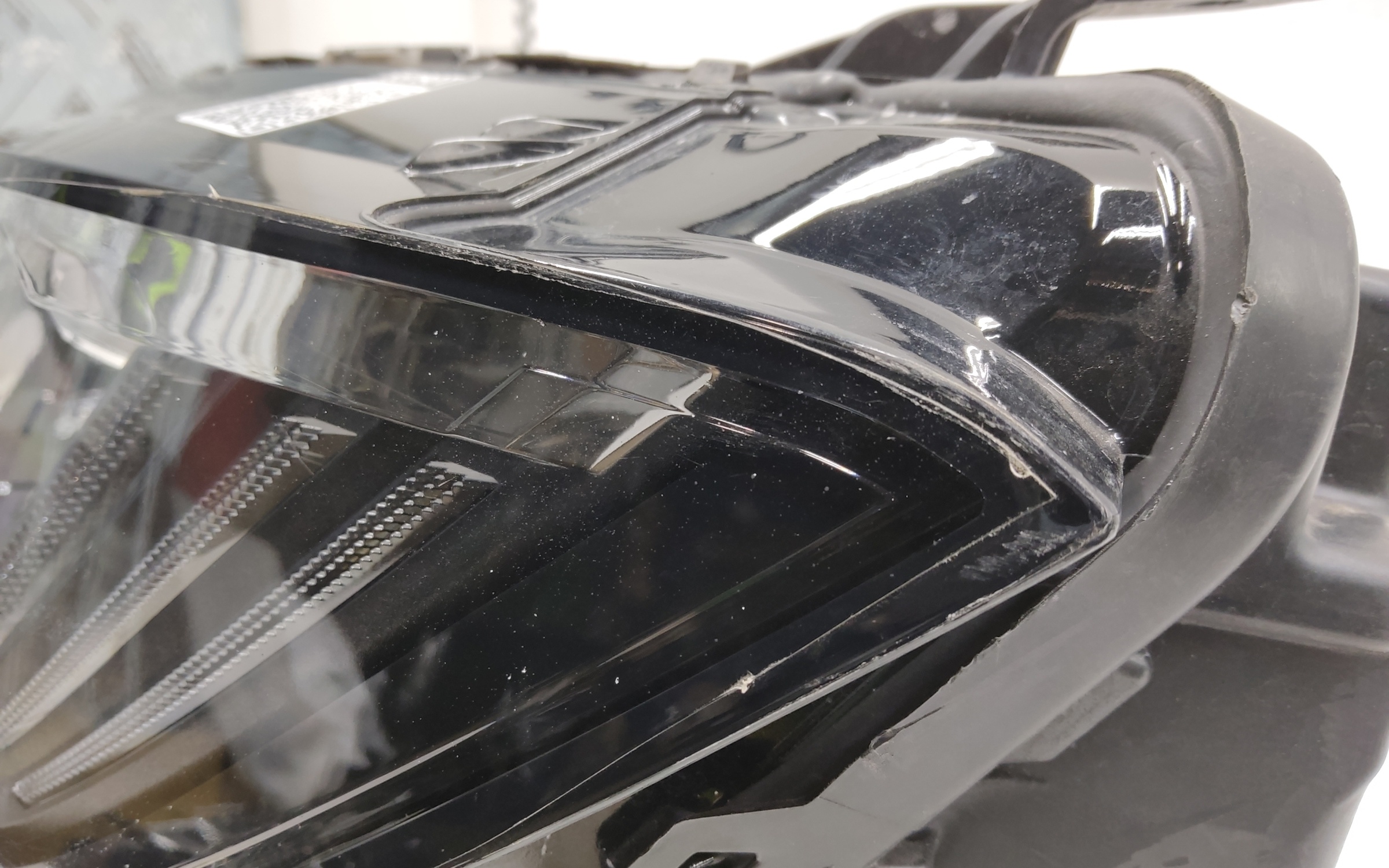 Фара передняя левая Belgee X70 LED 13 контактов