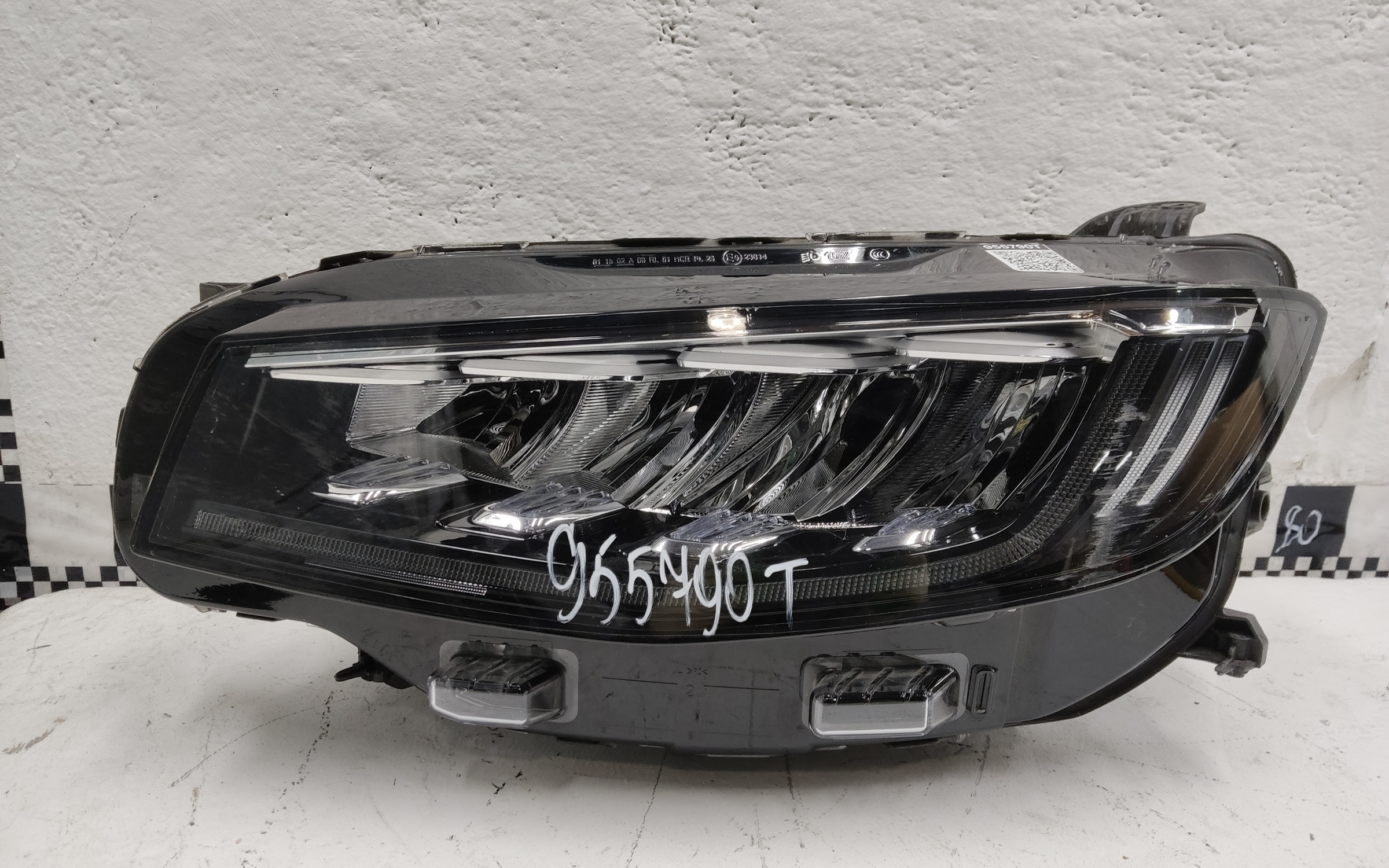 Фара передняя левая Belgee X70 LED 13 контактов