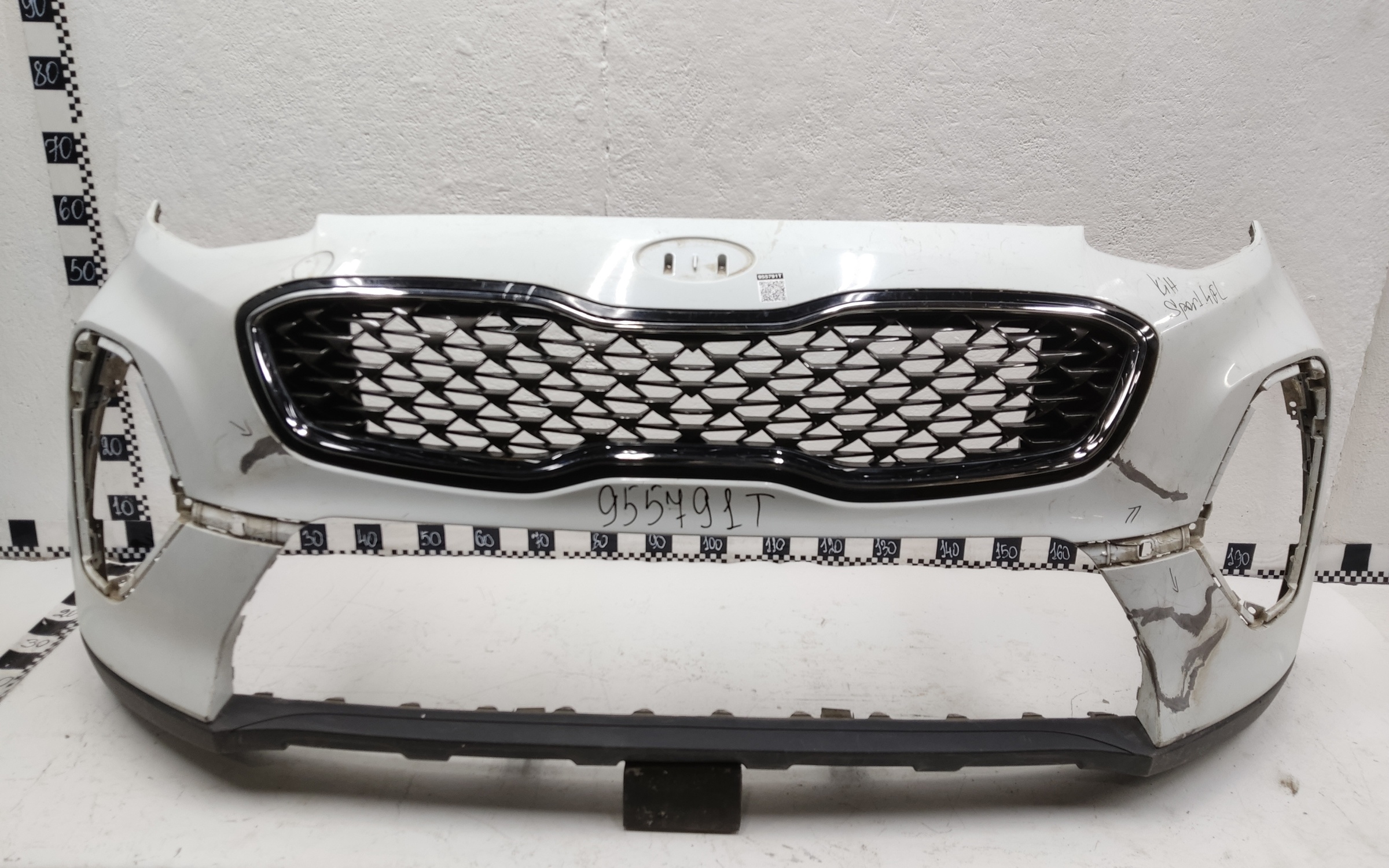 Бампер передний Kia Sportage 4 Restail