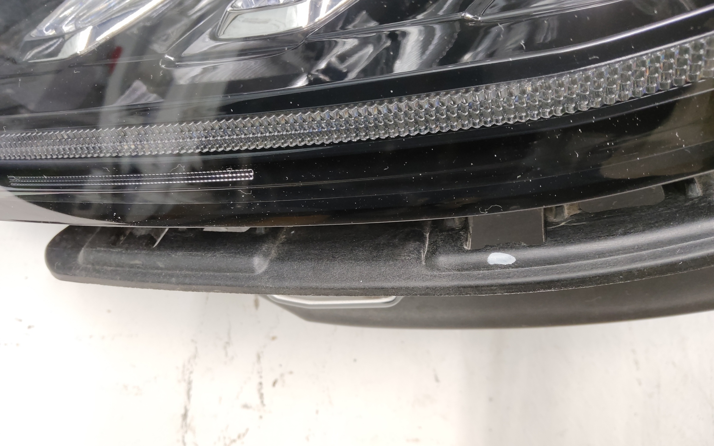 Фара передняя левая Belgee X70 LED 13 контактов