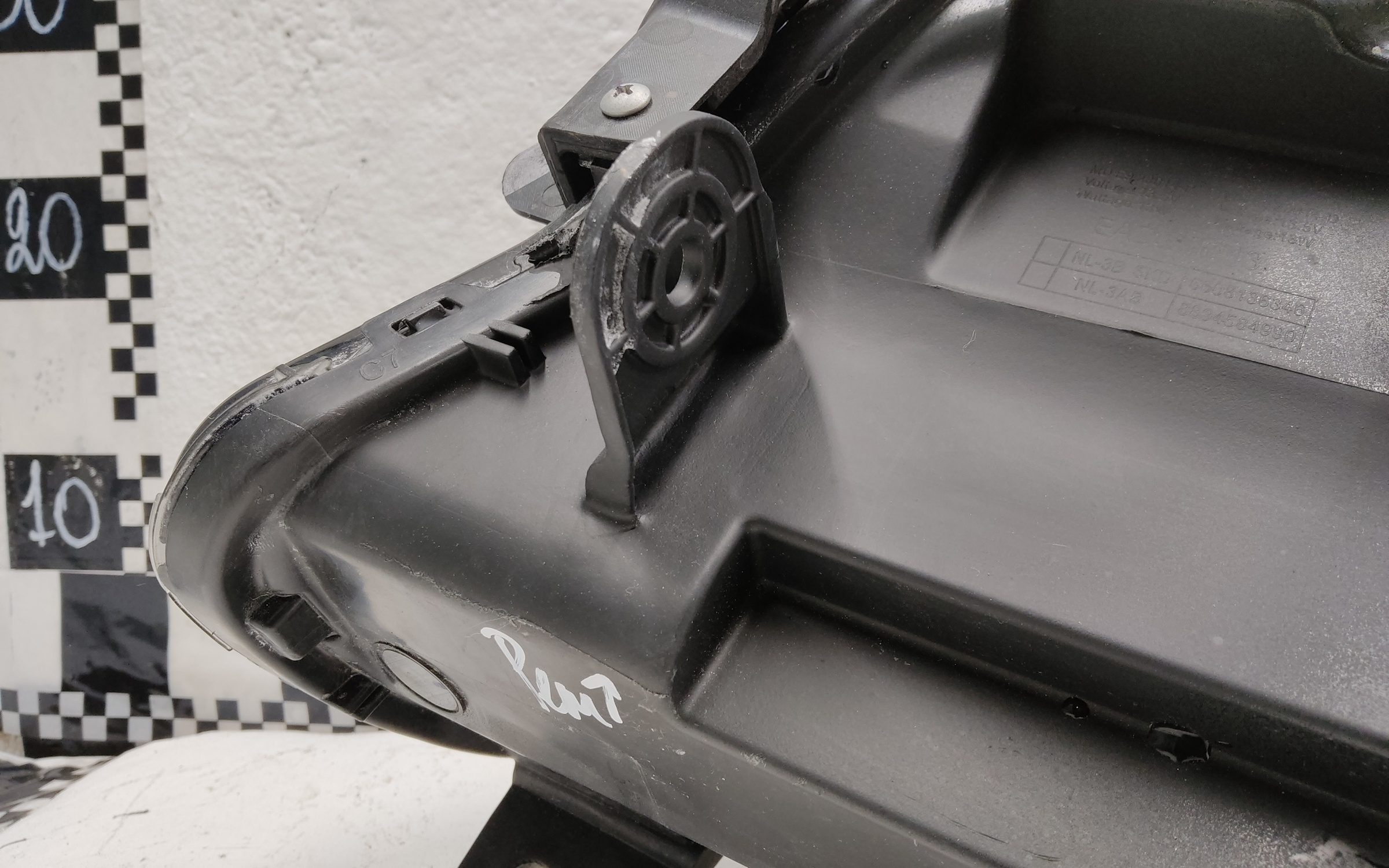 Фара передняя левая Belgee X70 LED 13 контактов