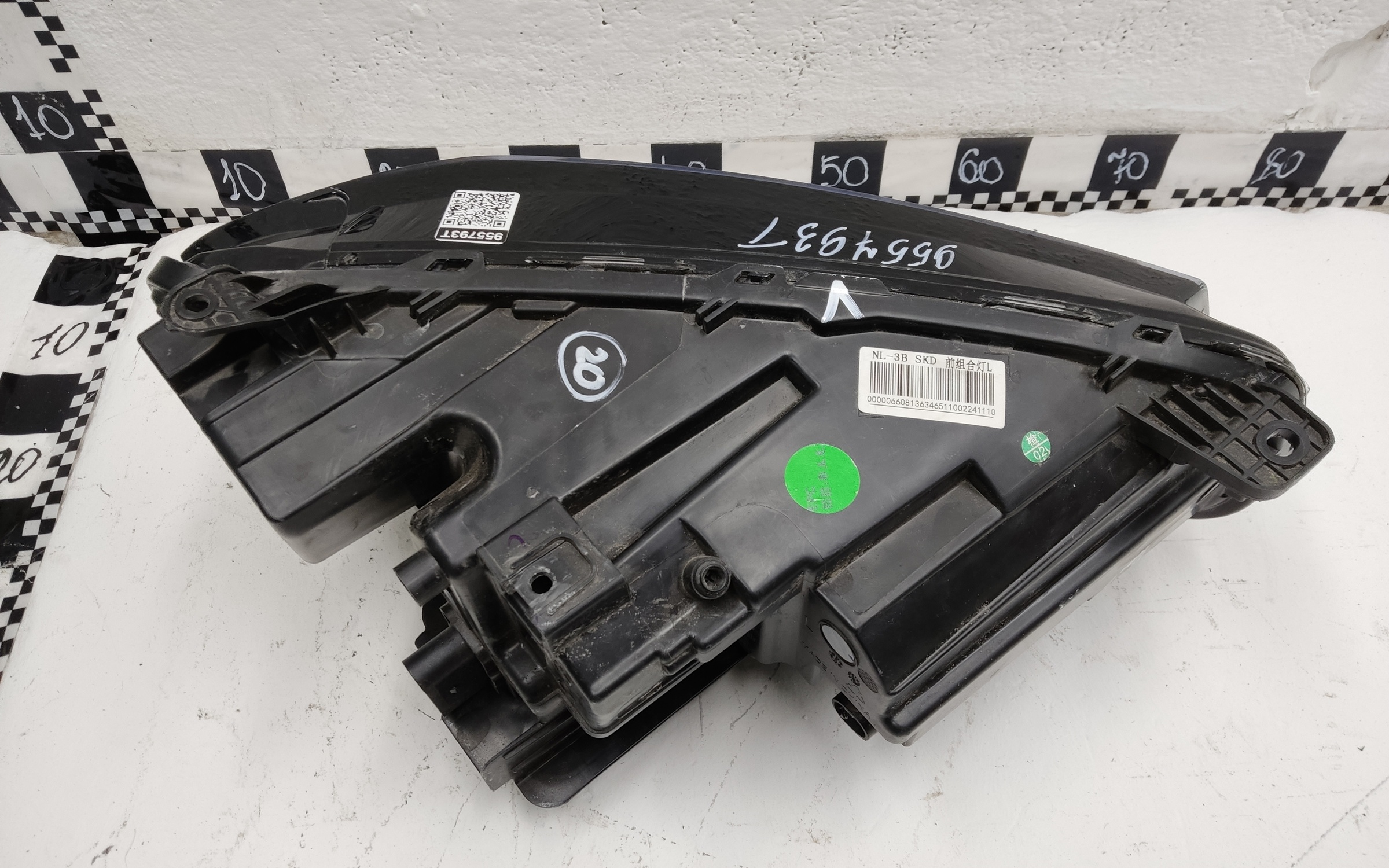 Фара передняя левая Belgee X70 LED 13 контактов