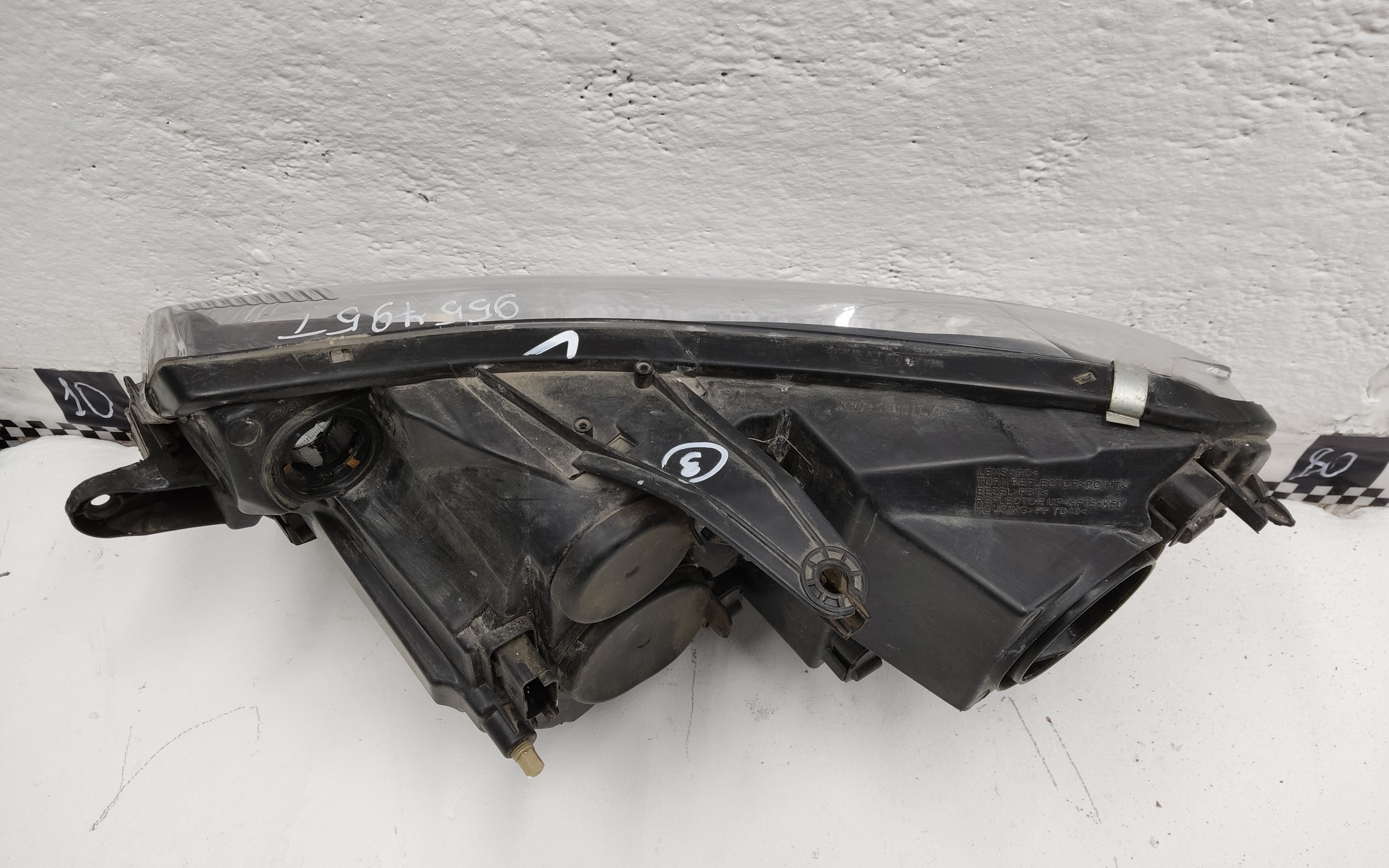 Фара передняя правая Lada Largus 1 Restail " AIX  "