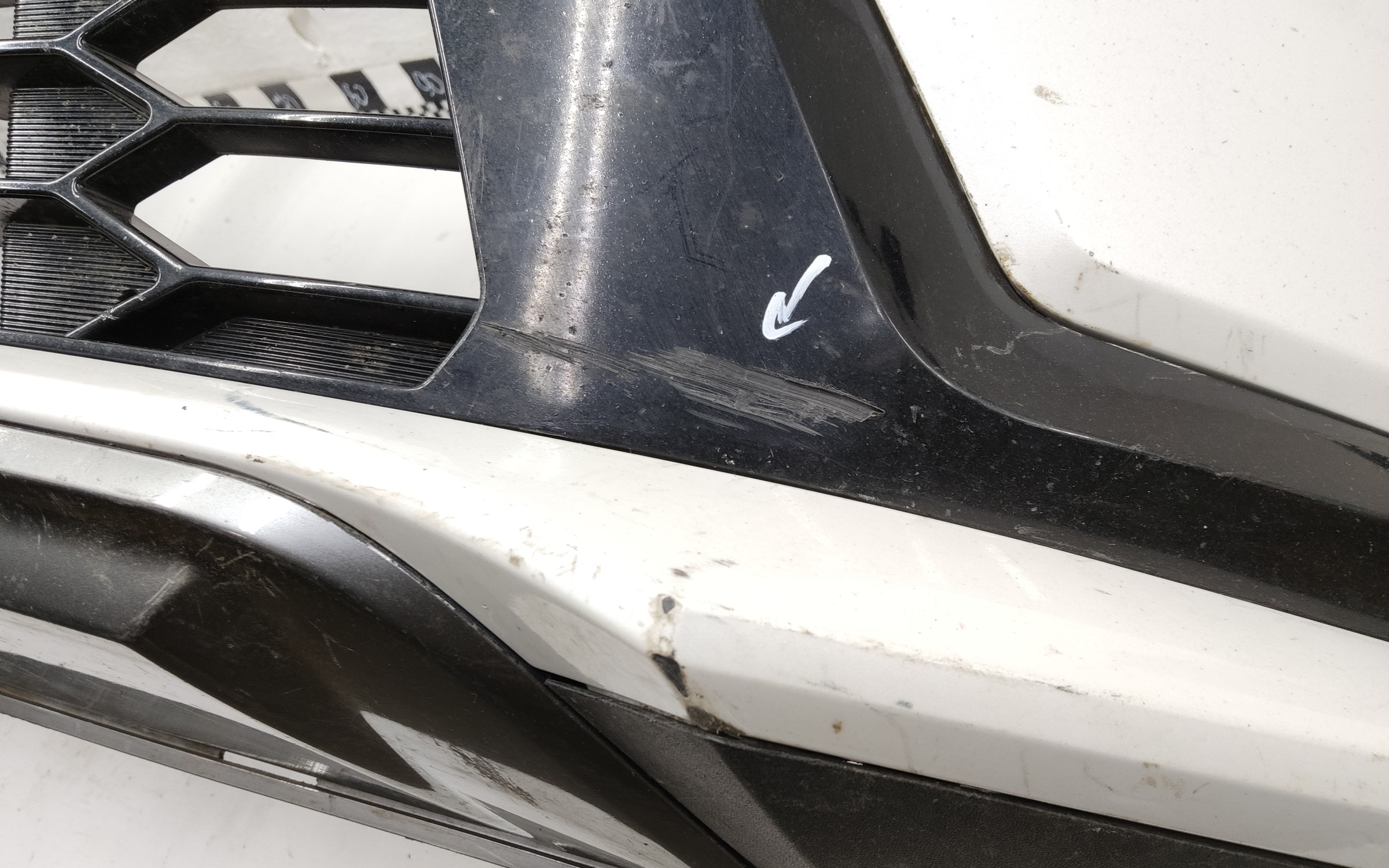 Бампер передний Kia Sorento 4