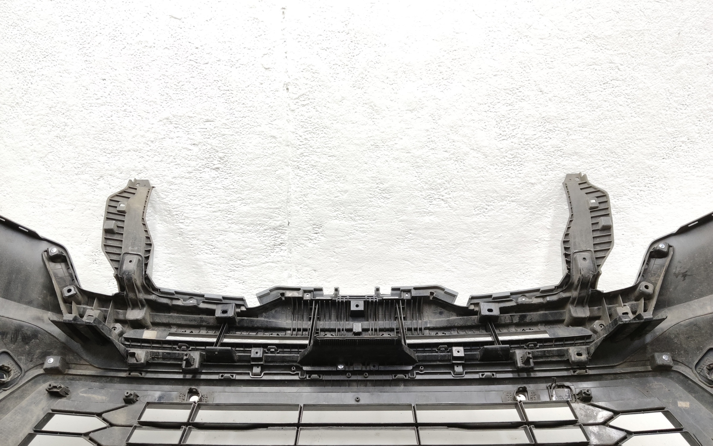 Бампер передний Kia Sorento 4