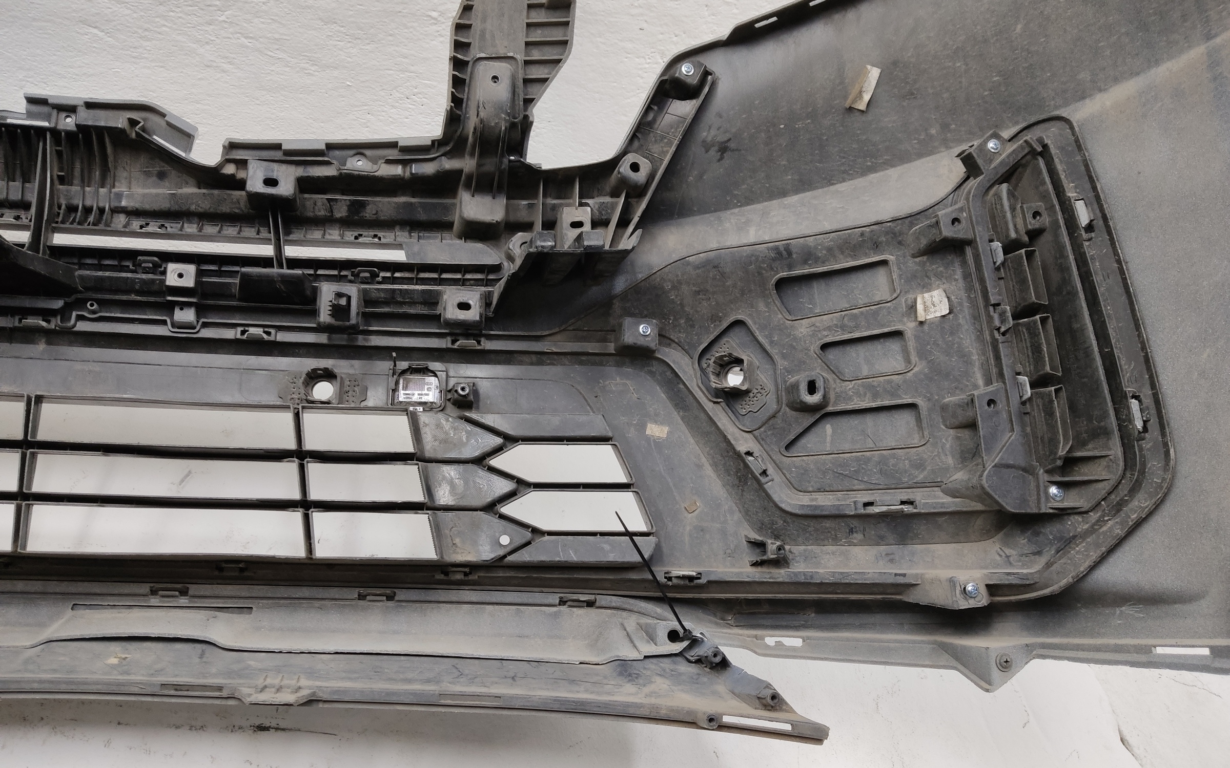 Бампер передний Kia Sorento 4