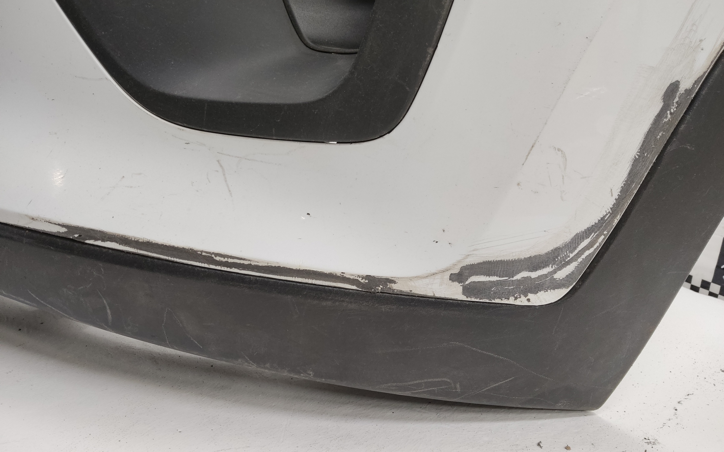 Бампер передний Kia Sportage 4 Restail